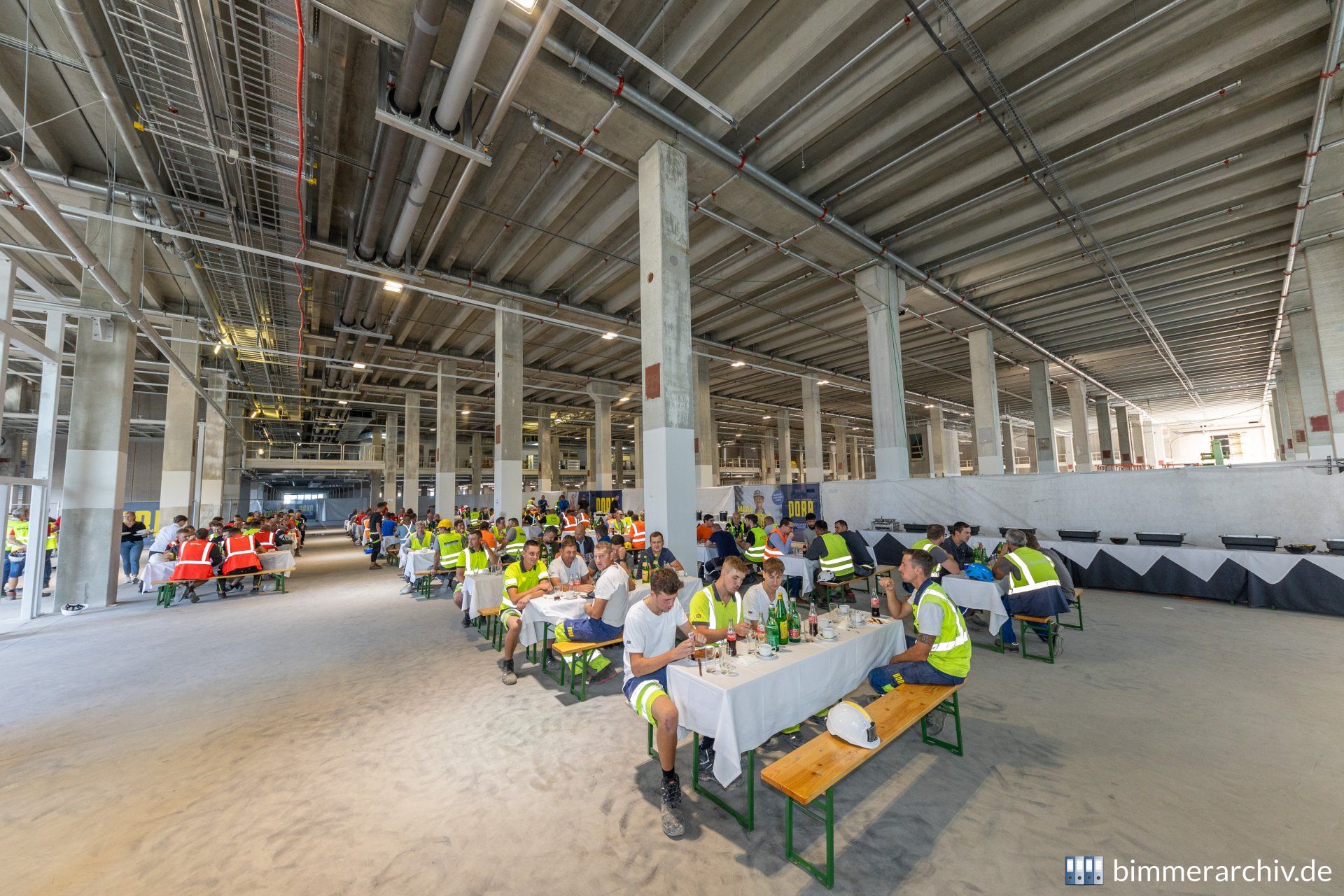 Baustatus der neuen Montagehalle für E-Antriebe im BMW Group Werk Steyr
