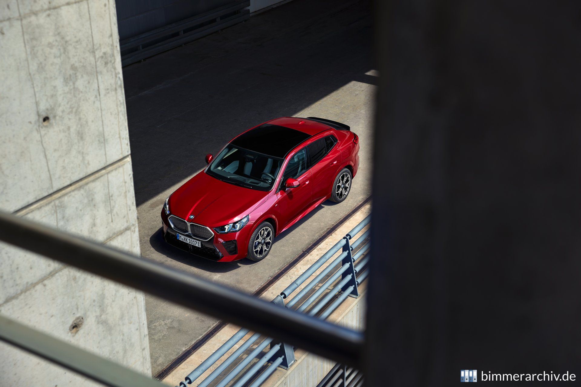 BMW iX2 xDrive30