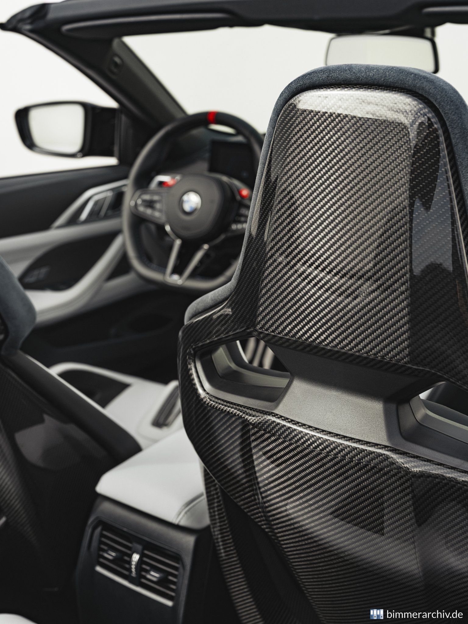 BMW M4 Competition Cabrio mit M xDrive