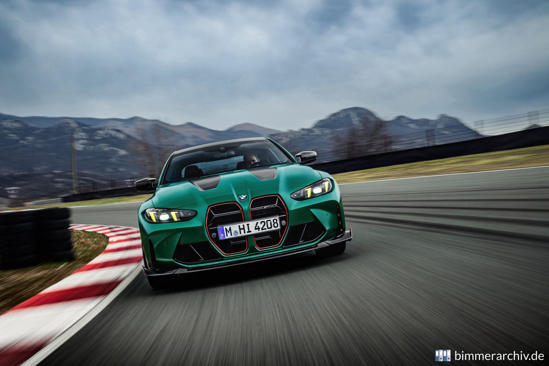 BMW M4 CS