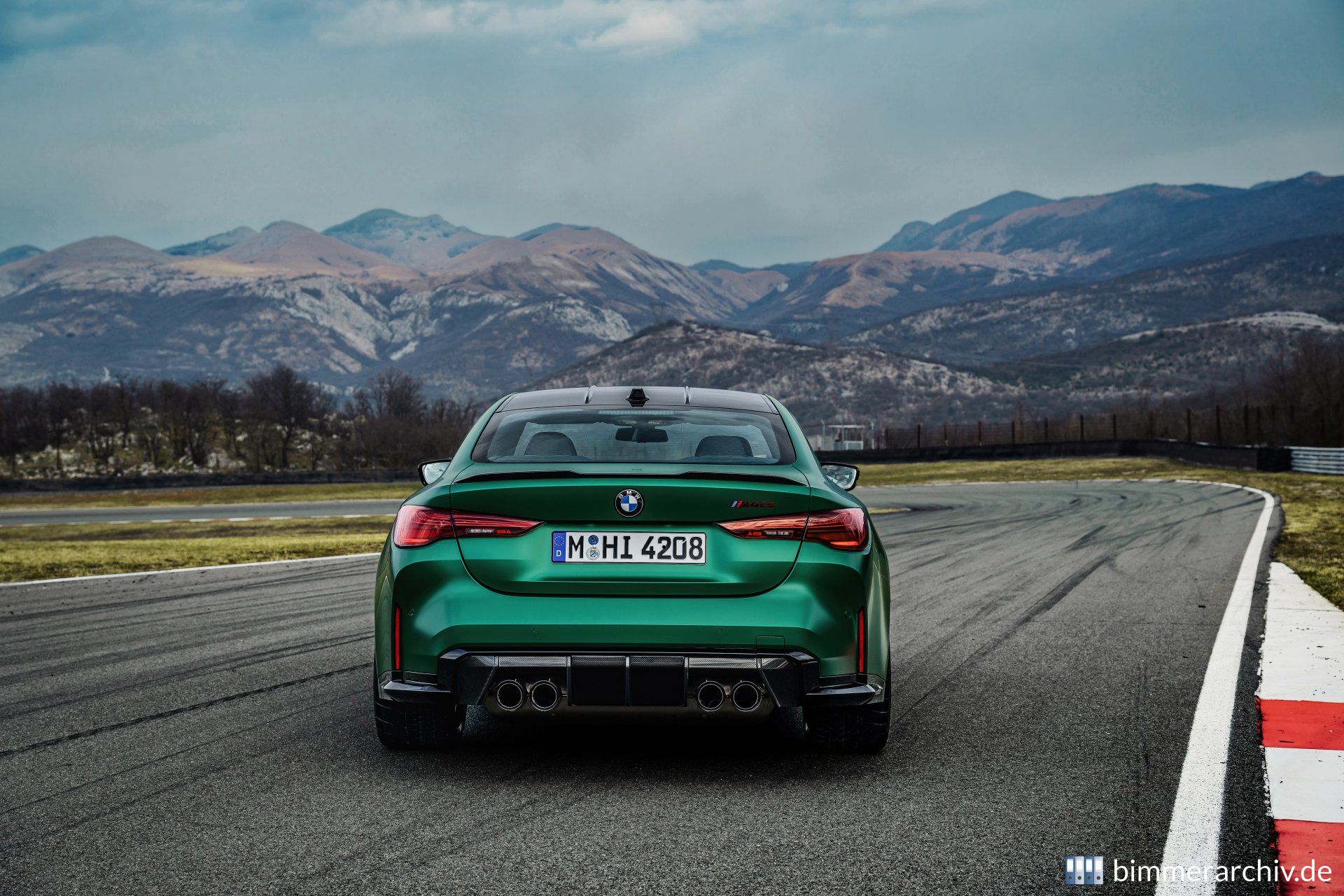 BMW M4 CS