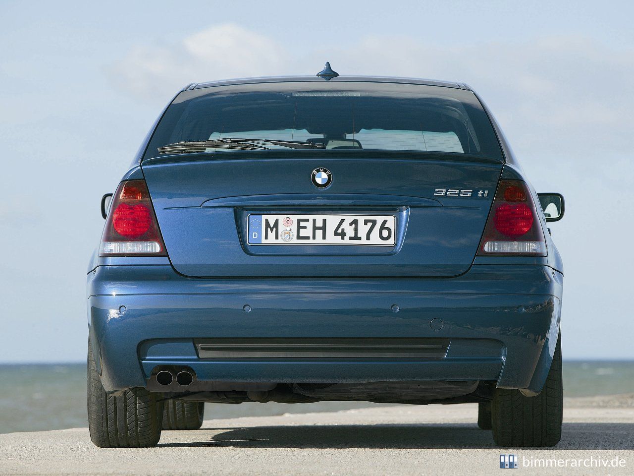 BMW 325ti compact
