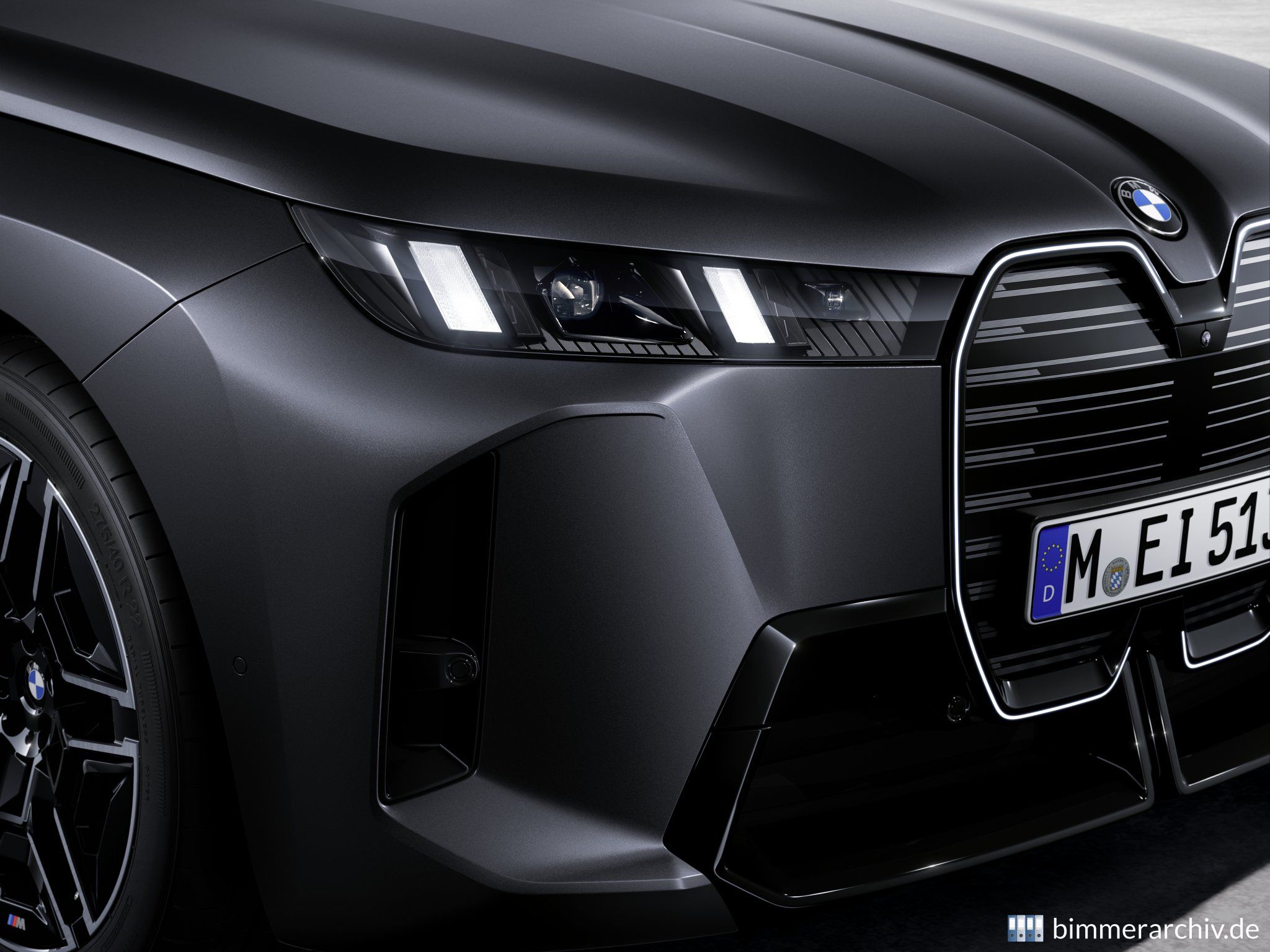 BMW iX M70 xDrive