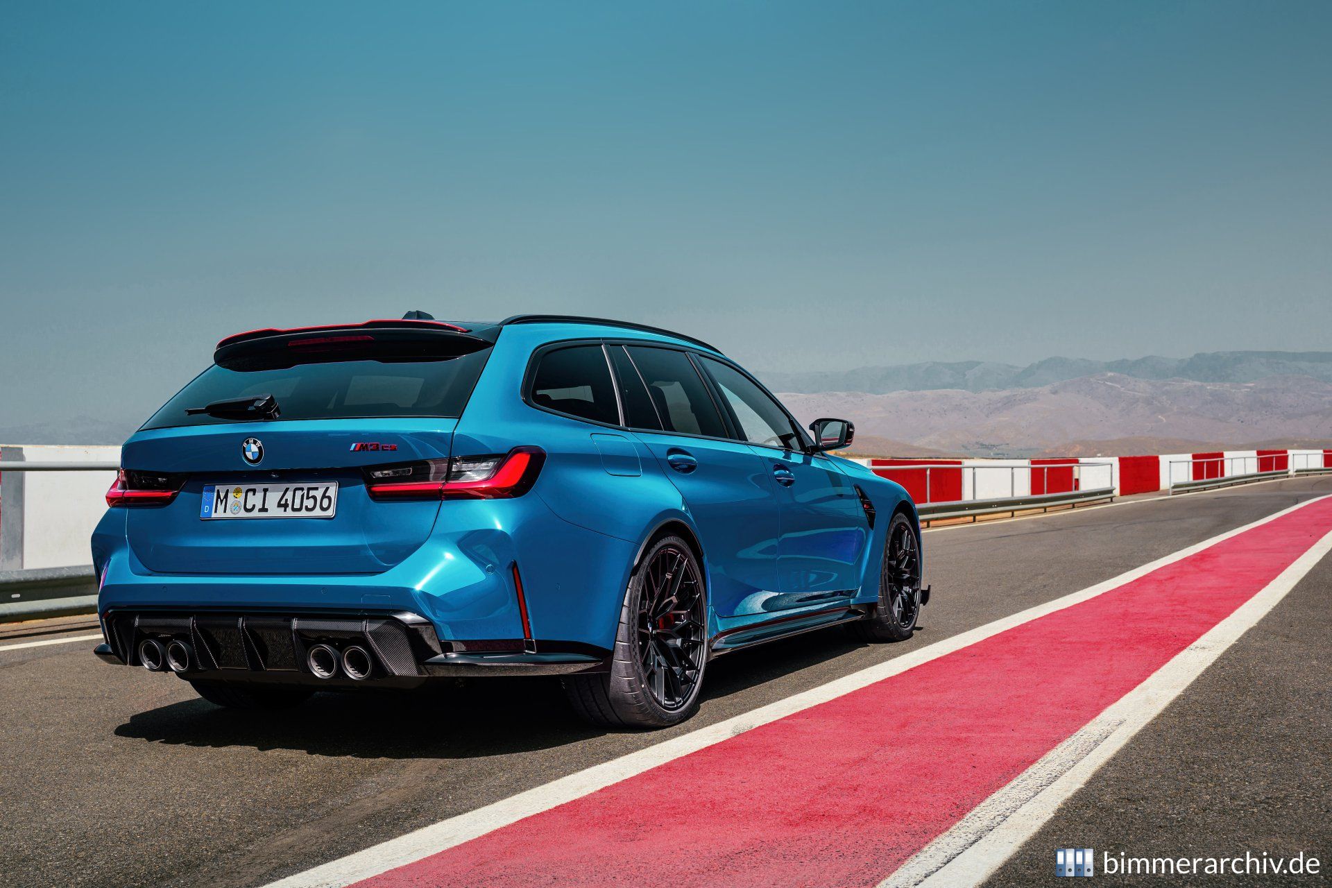 BMW M3 CS Touring