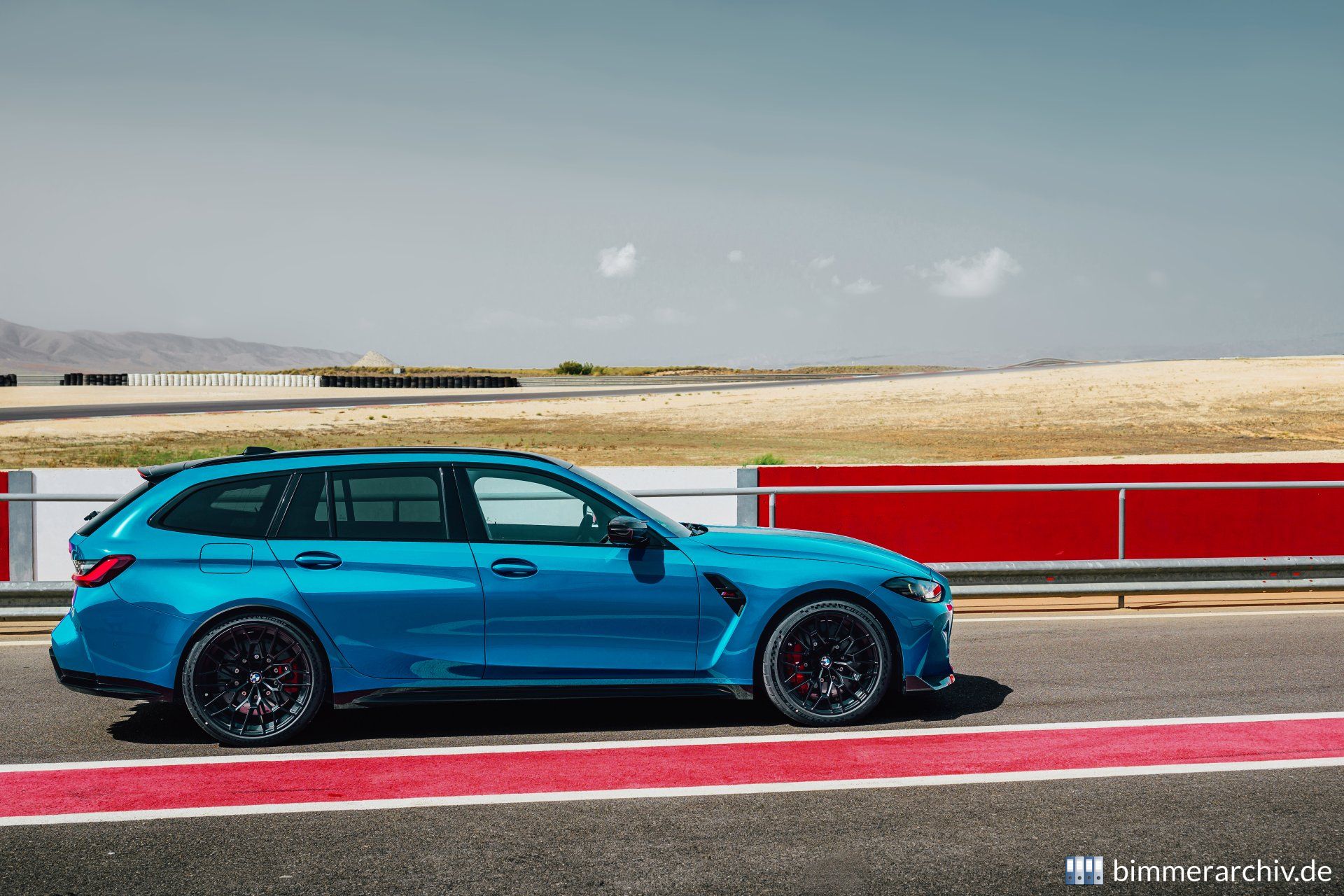 BMW M3 CS Touring