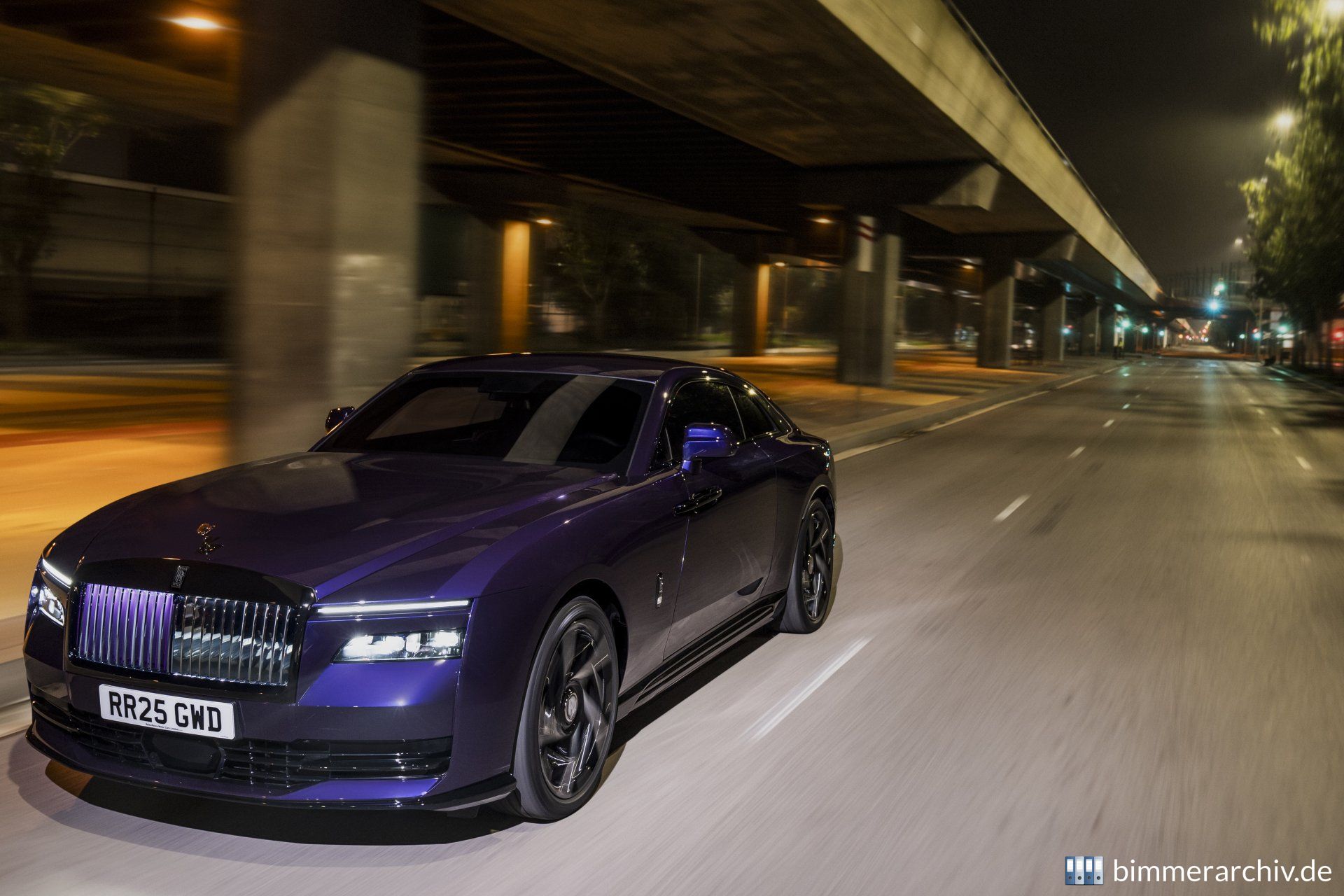 Rolls-Royce Black Badge Spectre