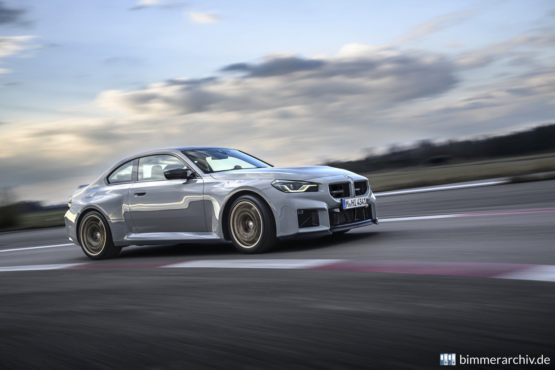BMW M2 CS