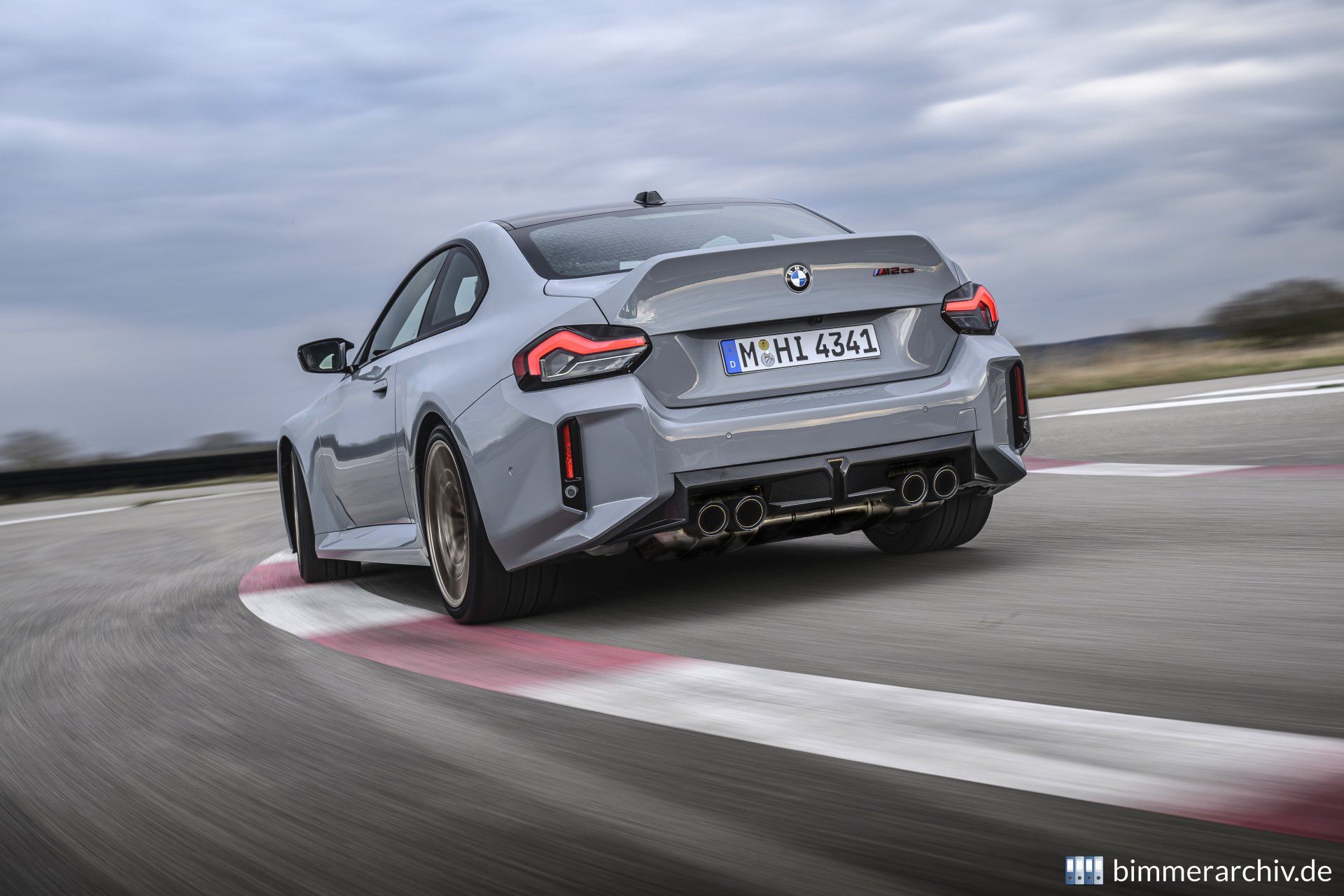 BMW M2 CS