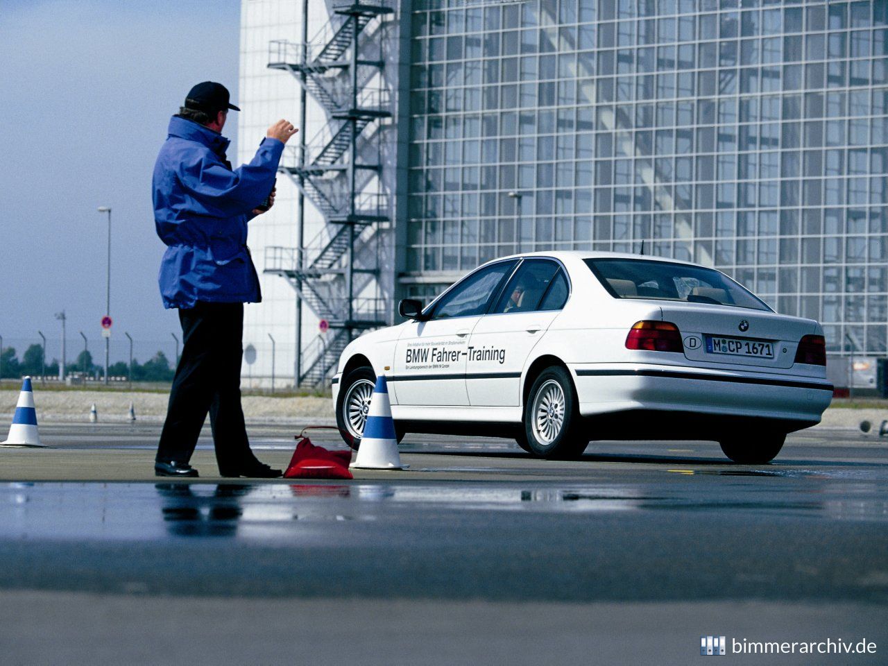 BMW 540i protection - spezielles Fahrertraining