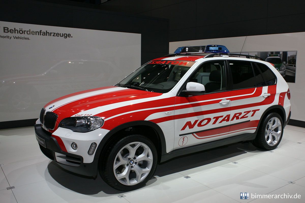 BMW X5 xDrive35d Notarzt Behördenfahrzeug