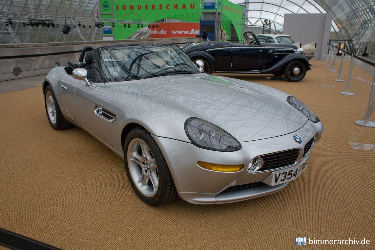 BMW Z8 - James Bond