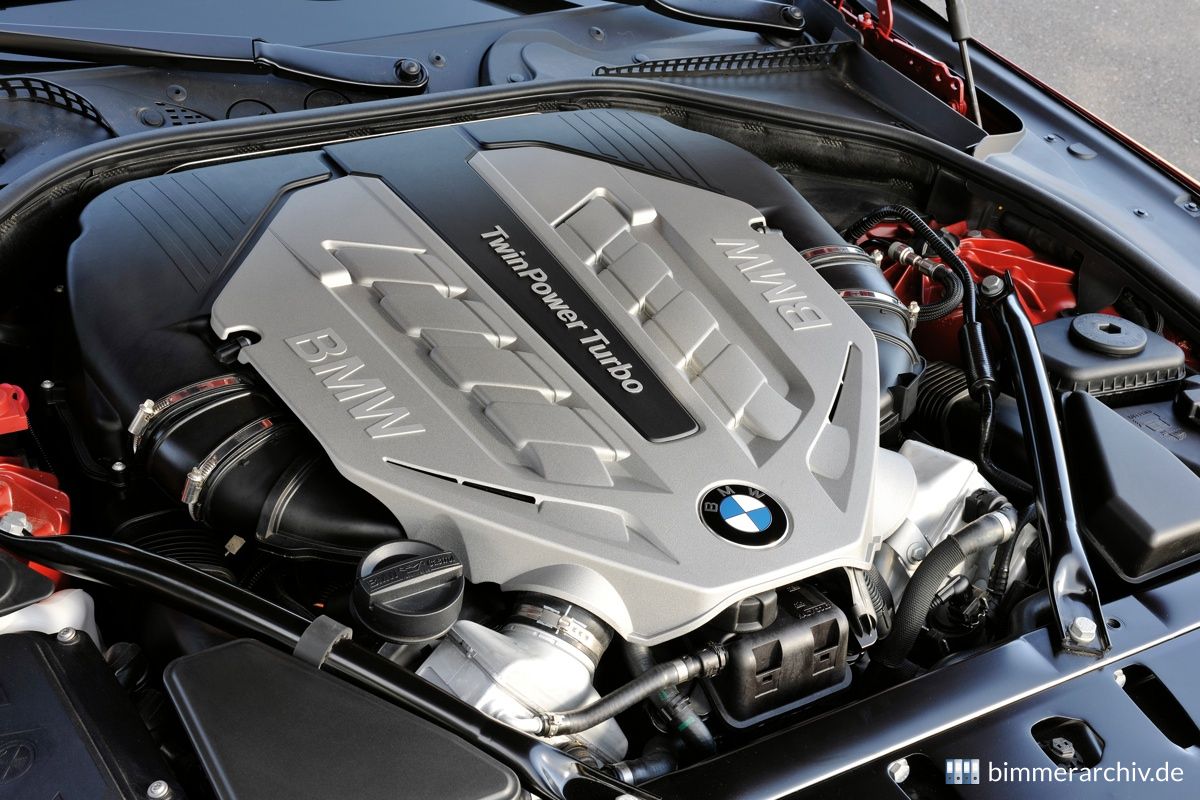 BMW 650i TwinPower Turbo - BMW 8-Zylinder Benzinmotor