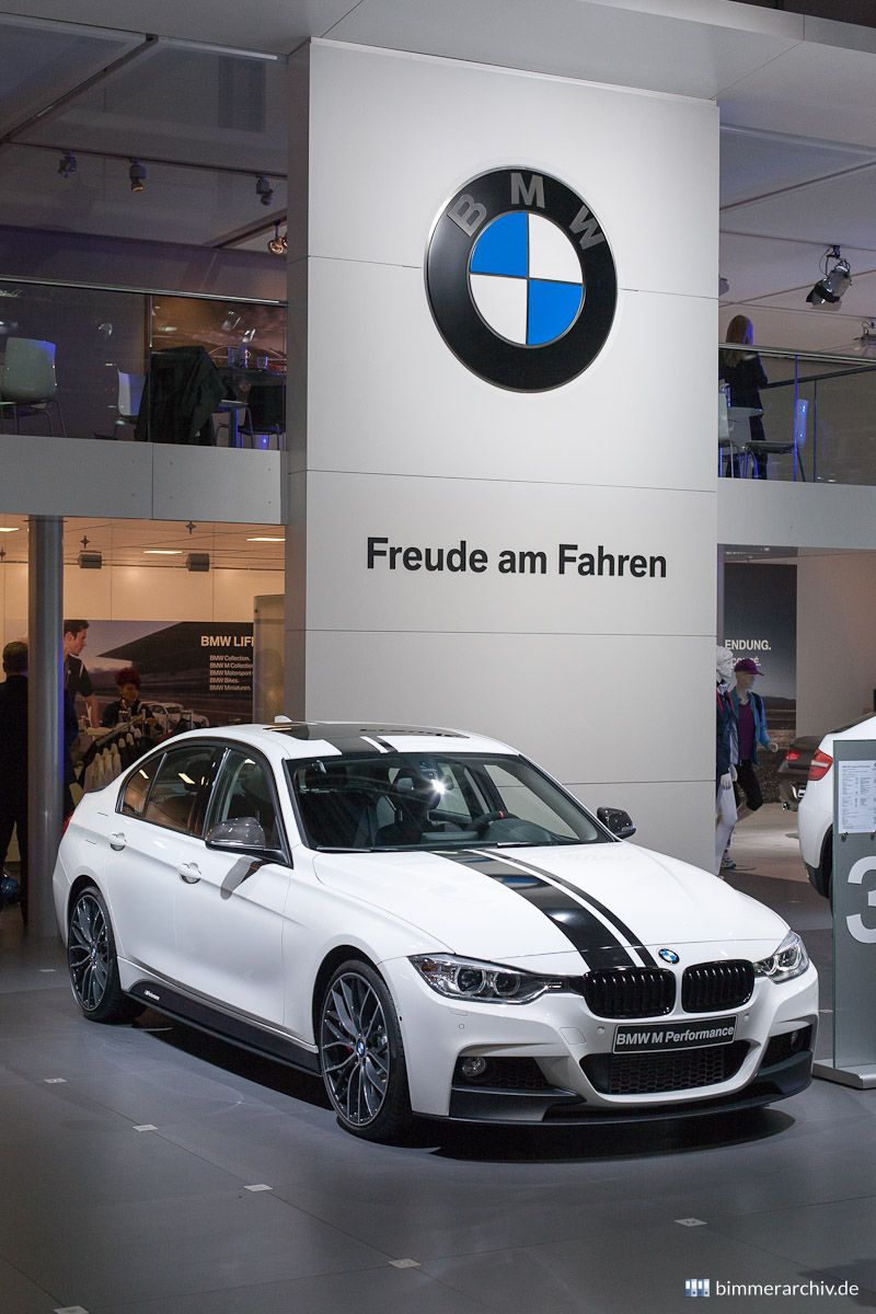 BMW 328i - M Performance