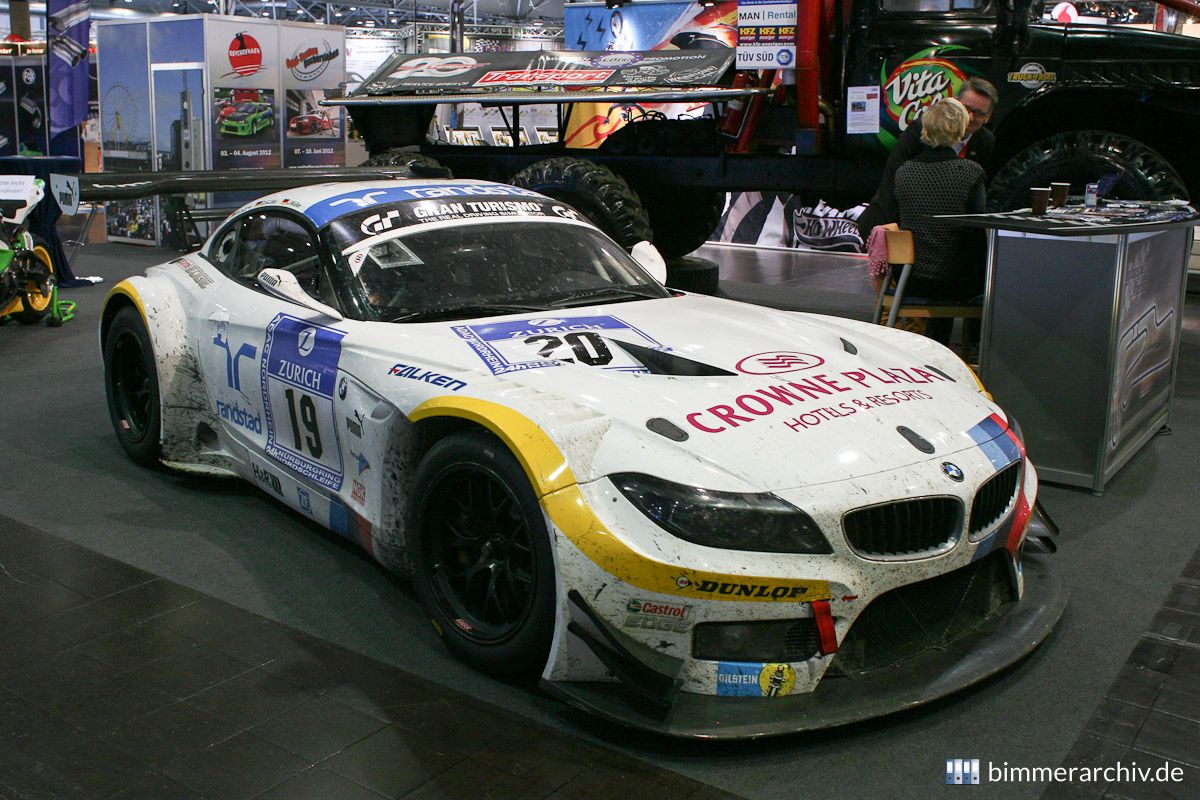 BMW Z4 GT3 #19