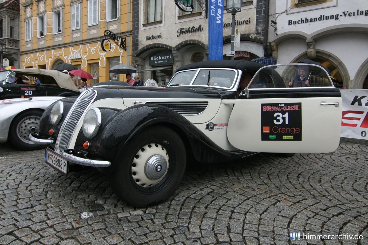 BMW 327