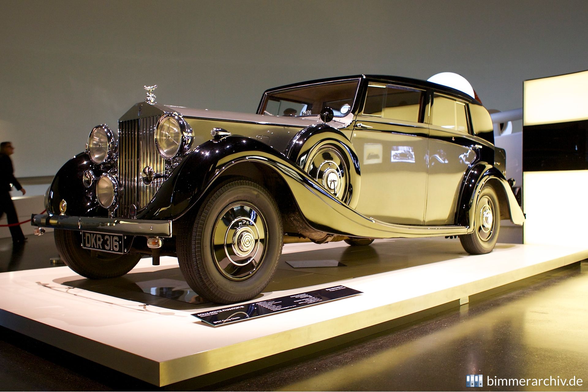 Rolls-Royce Phantom III (1937)