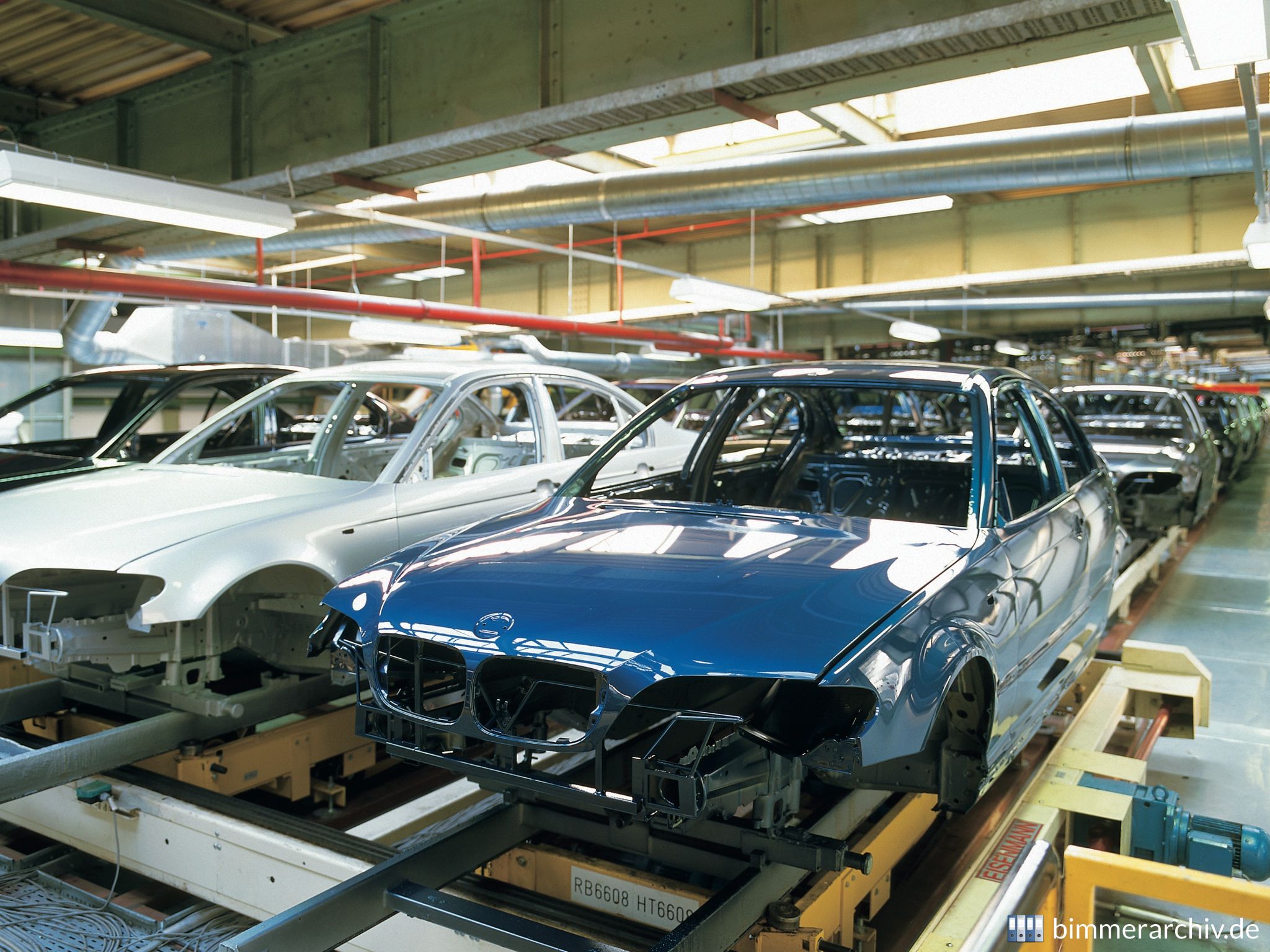 BMW Werk München Lackiererei - Karosseriespeicher