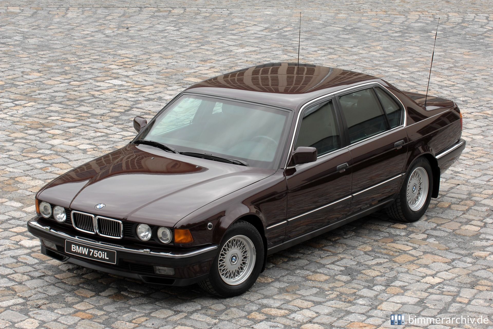 BMW 750iL High Security (1986-1994)