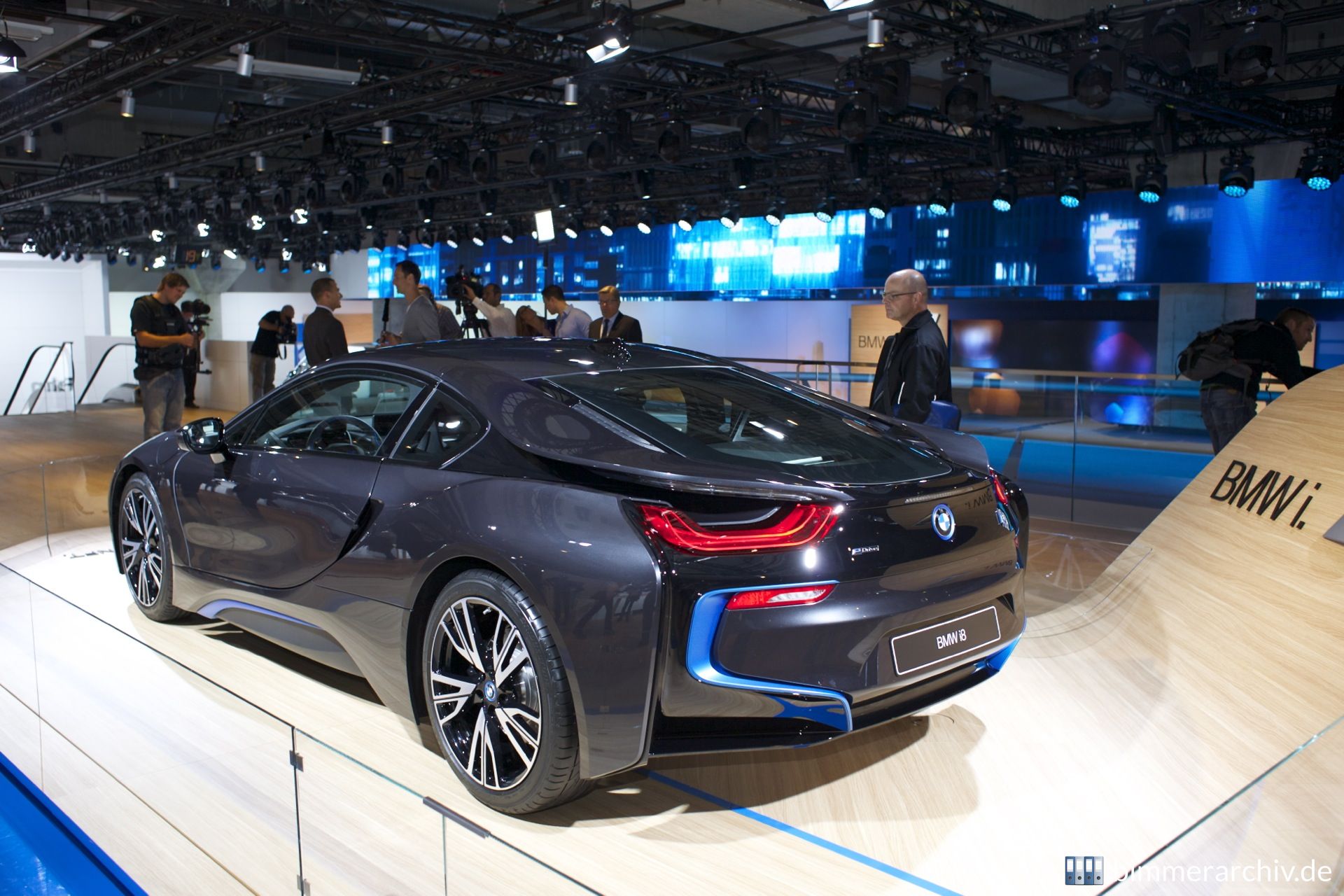 BMW i8