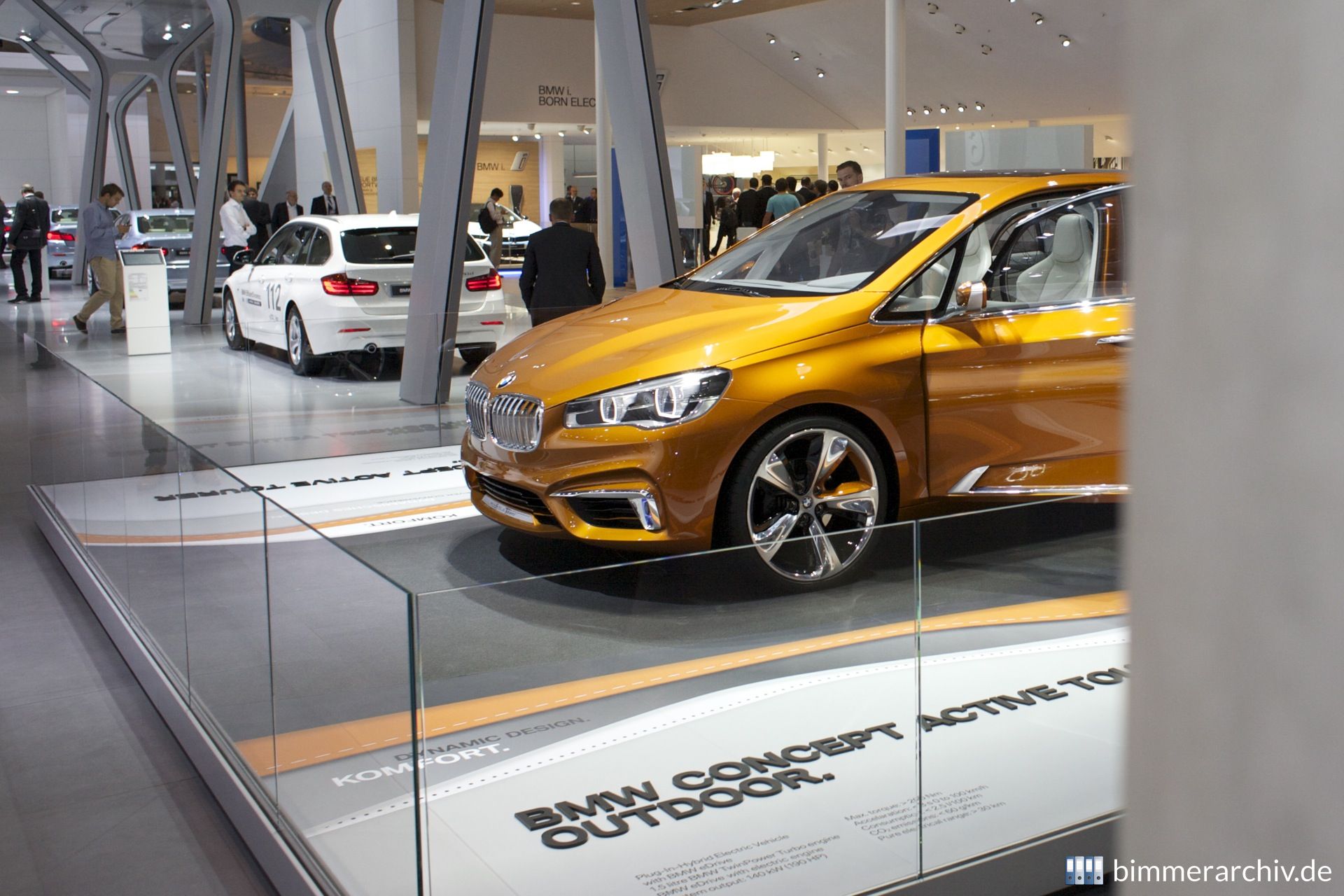 BMW Concept Active Tourer Outdoor