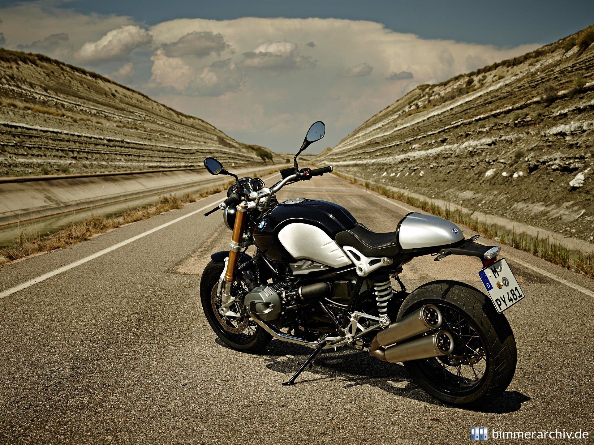 BMW R nineT