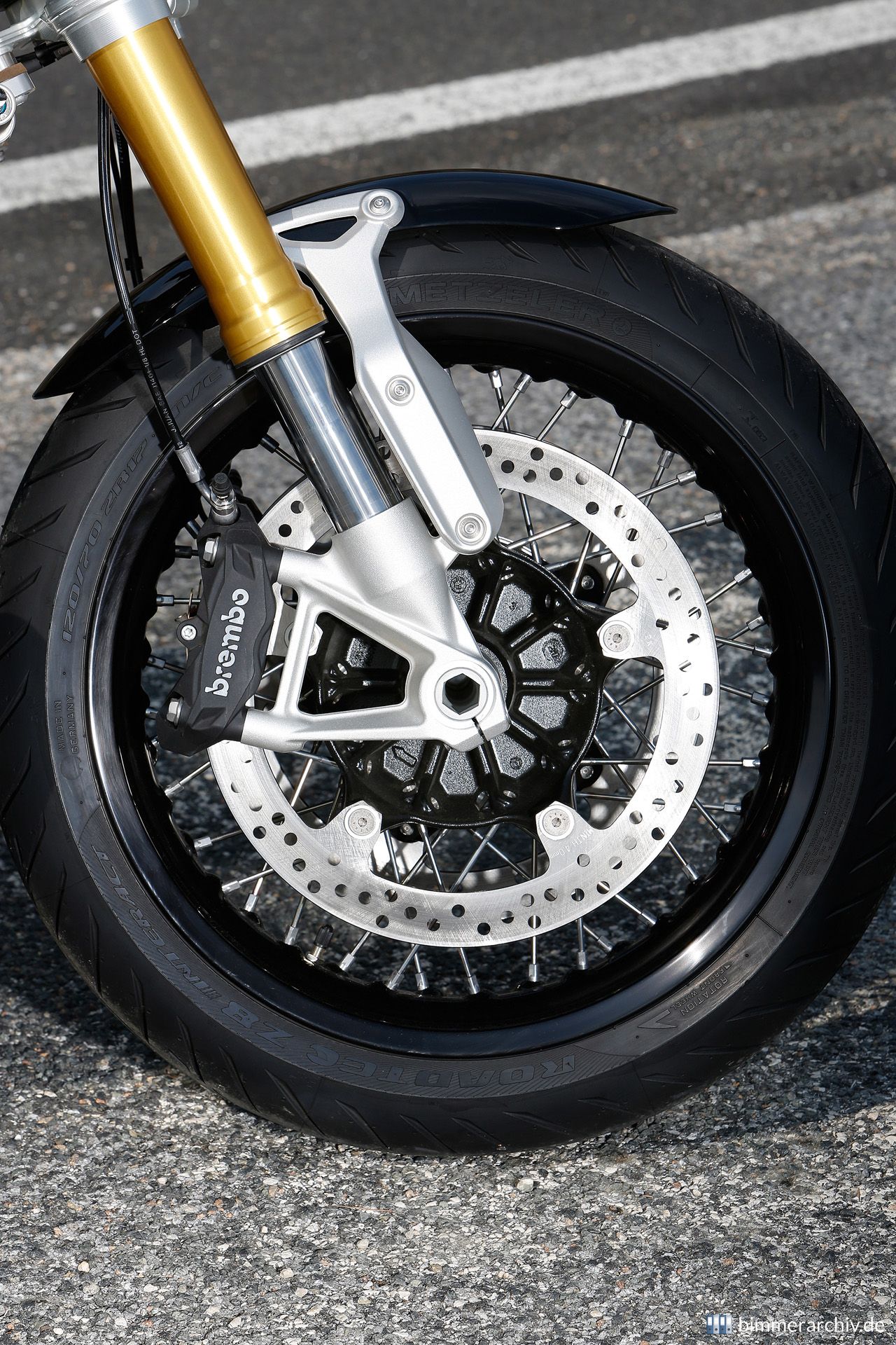 BMW R nineT