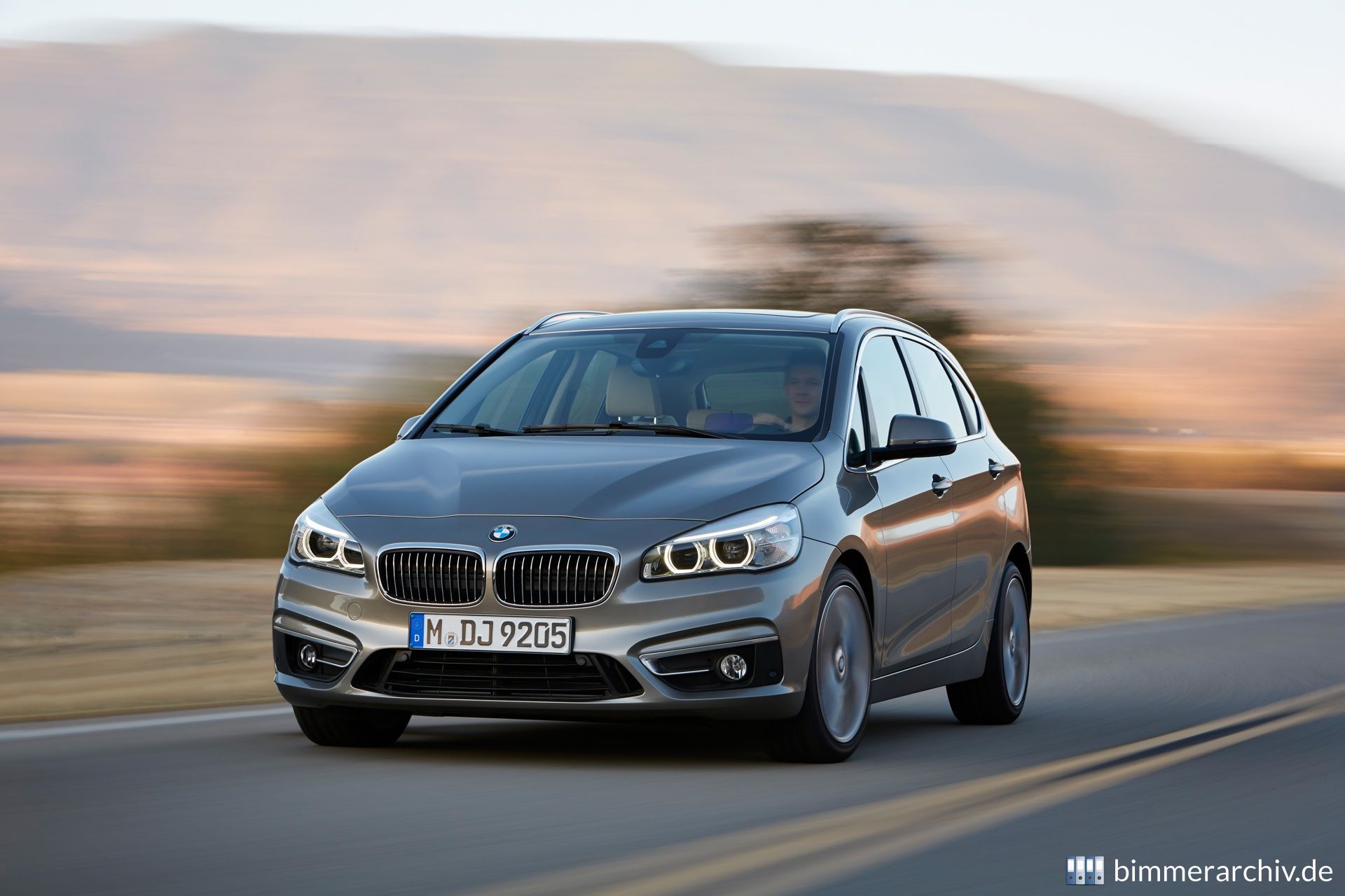 BMW 225i Active Tourer - Luxury Line