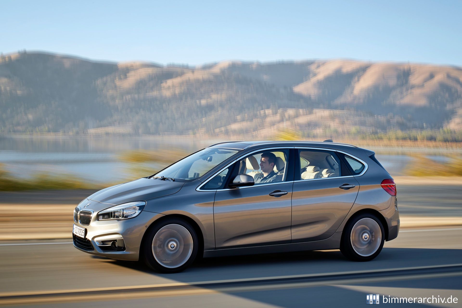 BMW 225i Active Tourer - Luxury Line