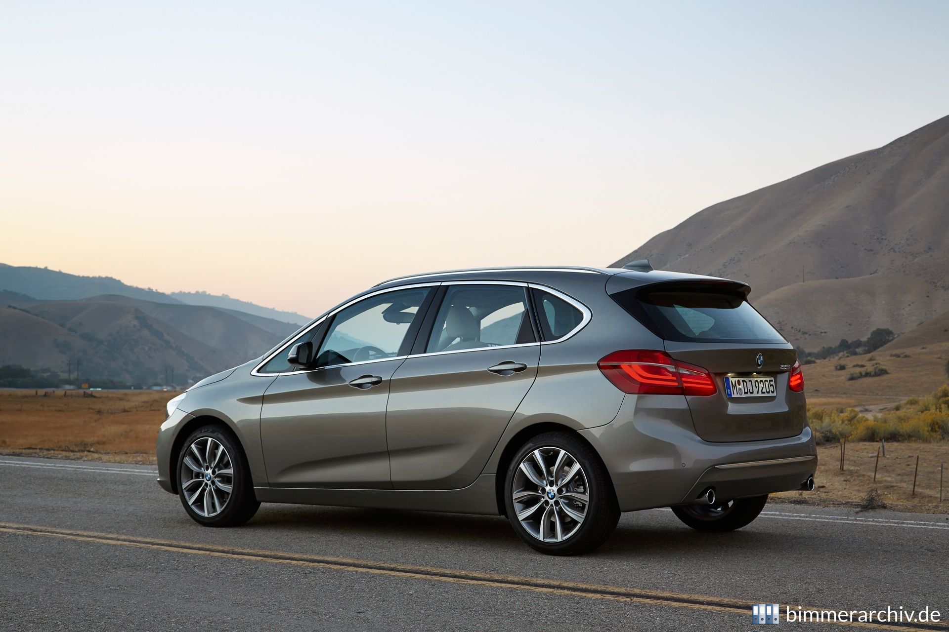 BMW 225i Active Tourer - Luxury Line