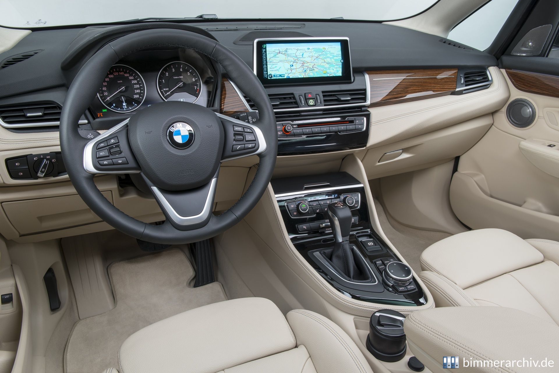 BMW 225i Active Tourer - Interieur