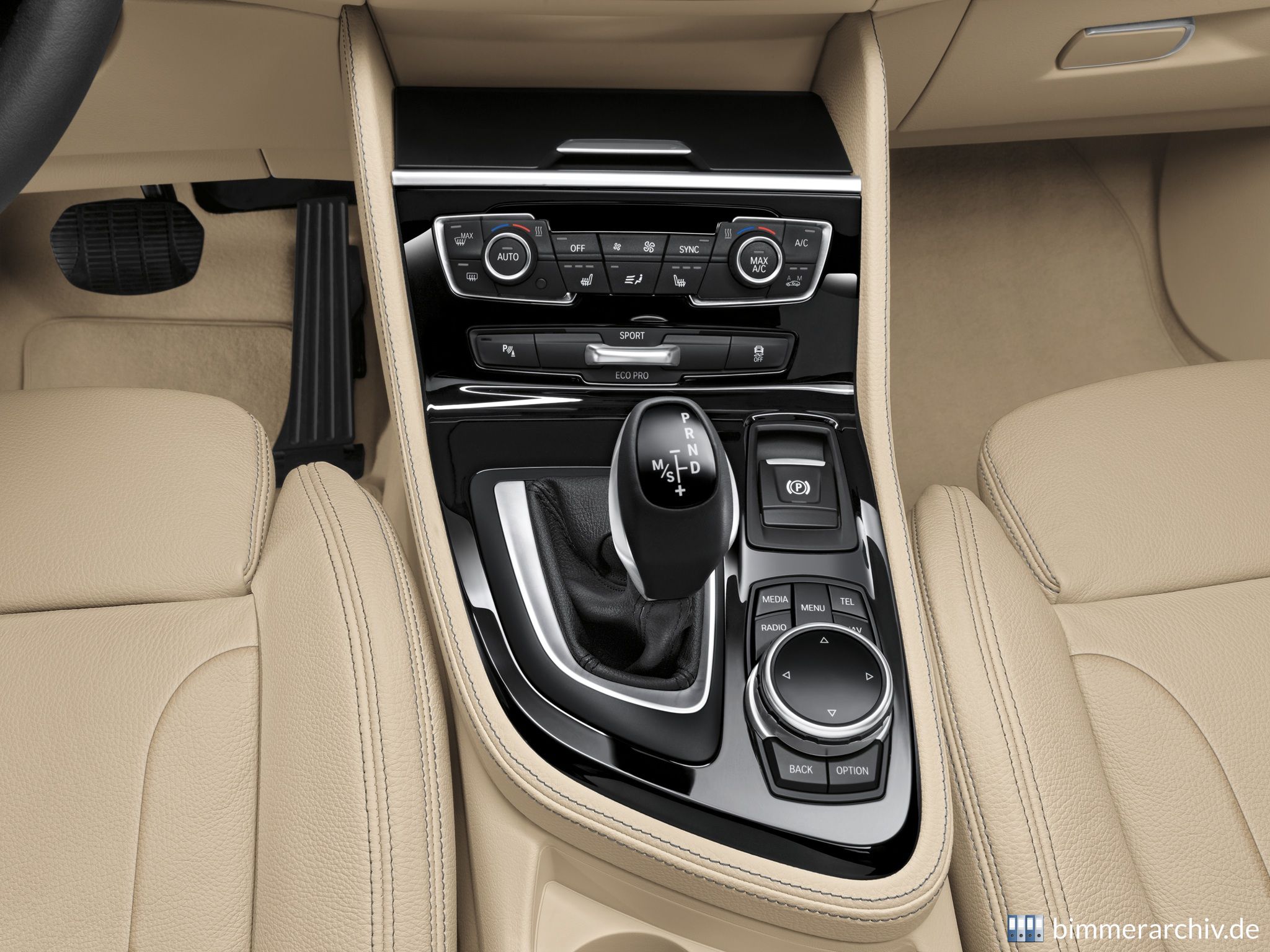 BMW 225i Active Tourer - Interieur