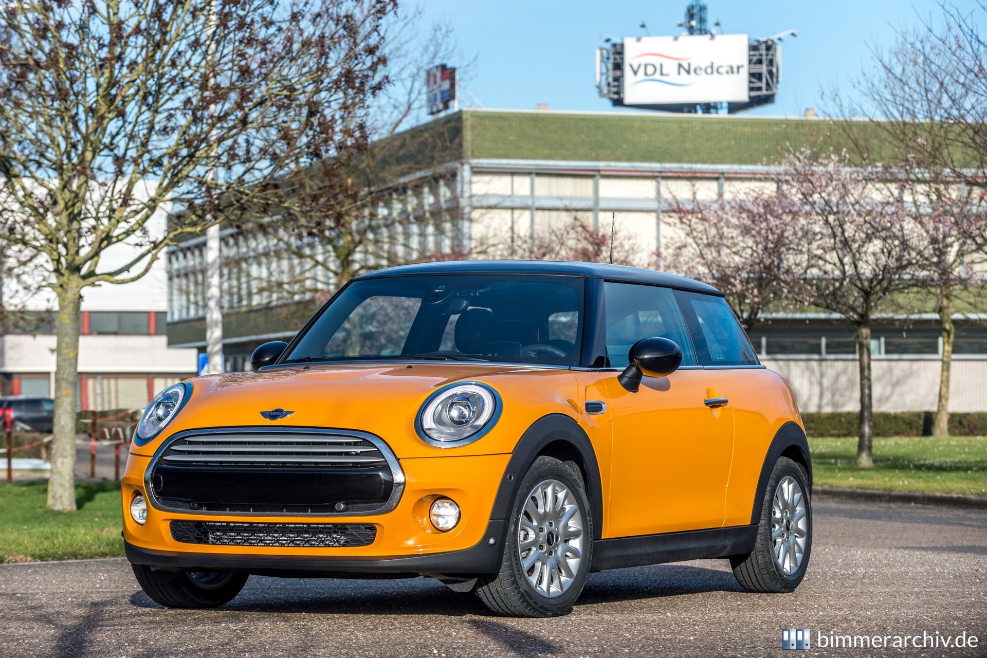 Auftragsfertigung des MINI bei VDL Nedcar in Born