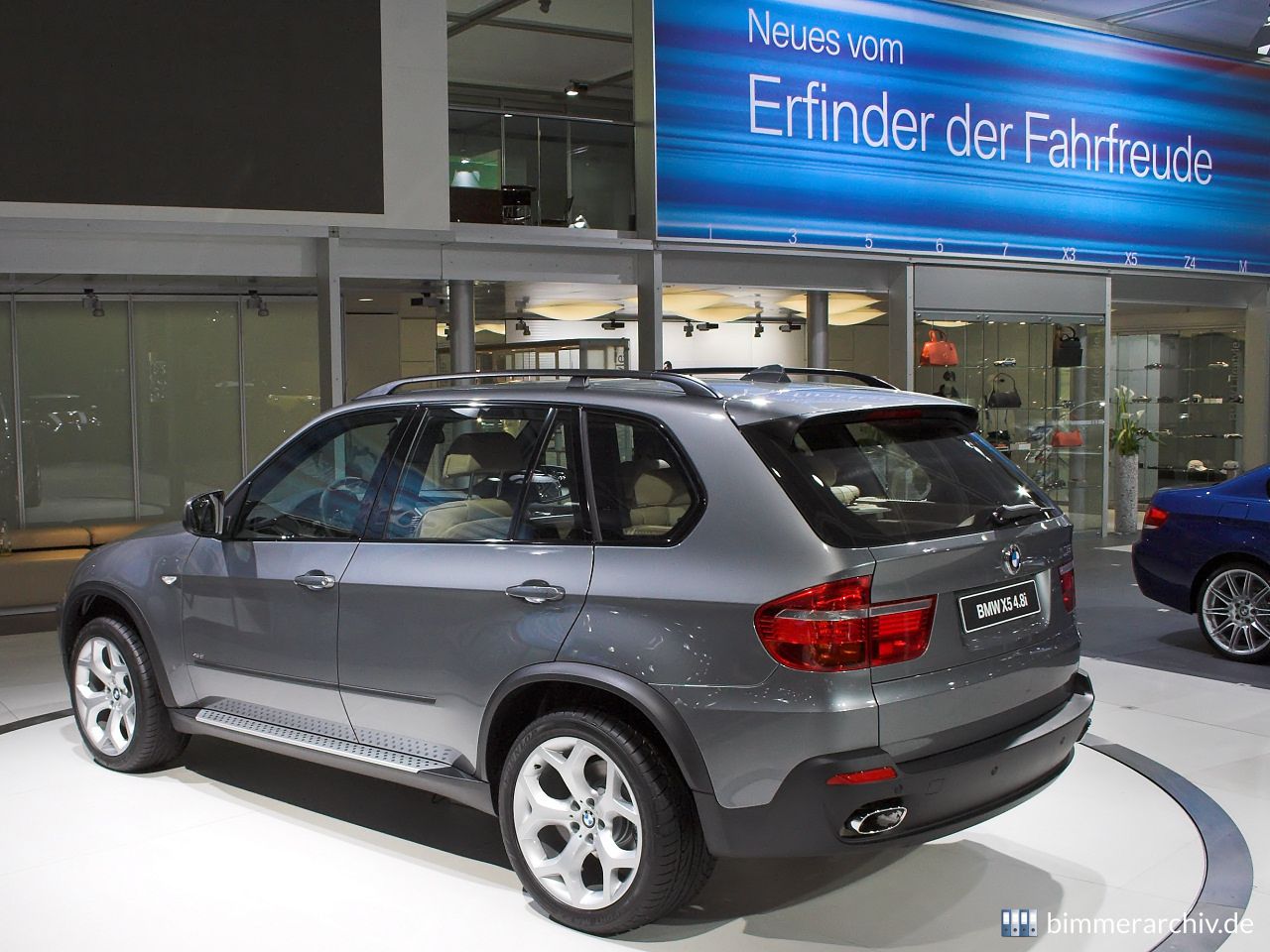 BMW X5 4.8i