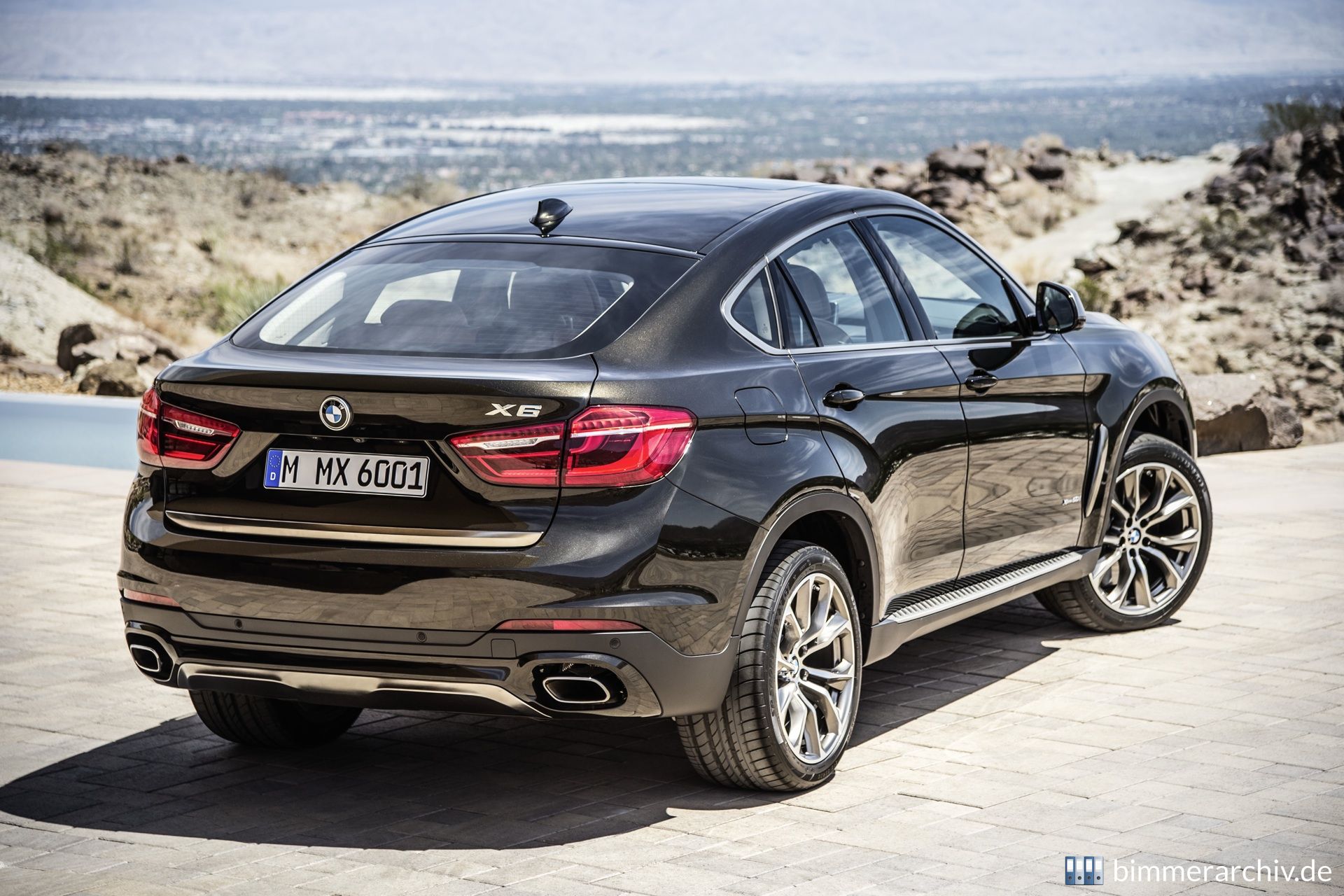 BMW X6 xDrive50i