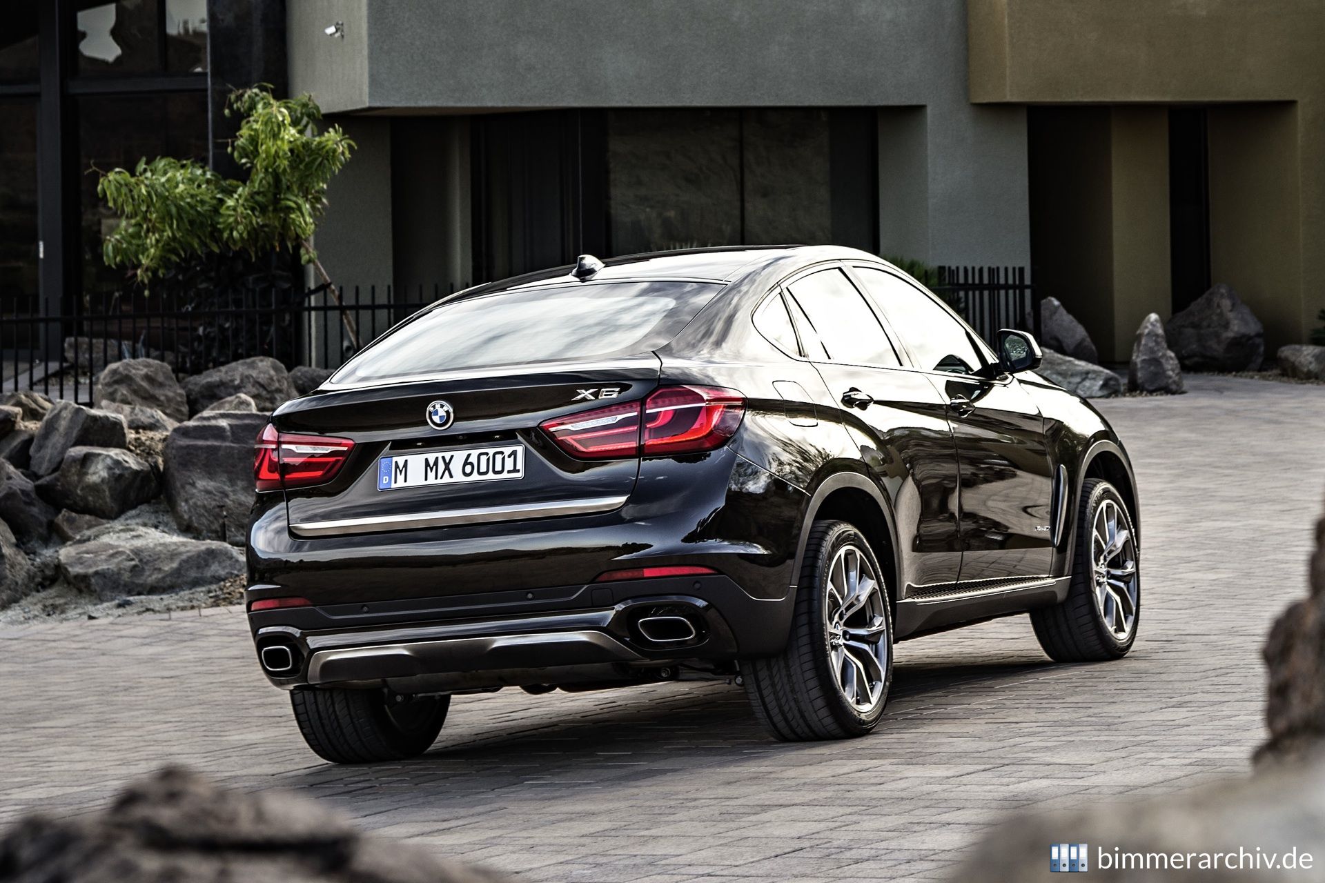BMW X6 xDrive50i