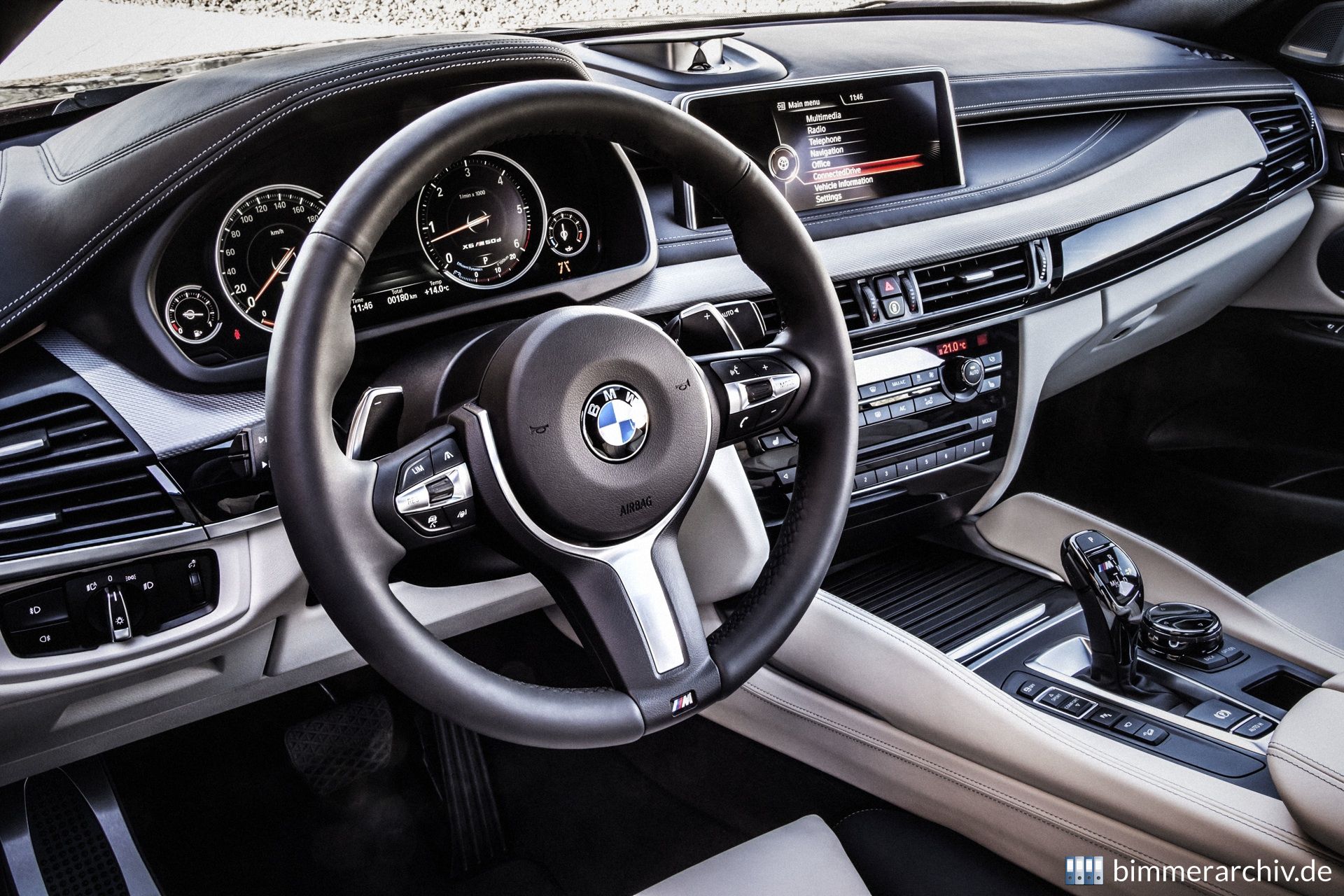 BMW X6 M50d - Interieurdesign Pure Extravagance Elfenbein