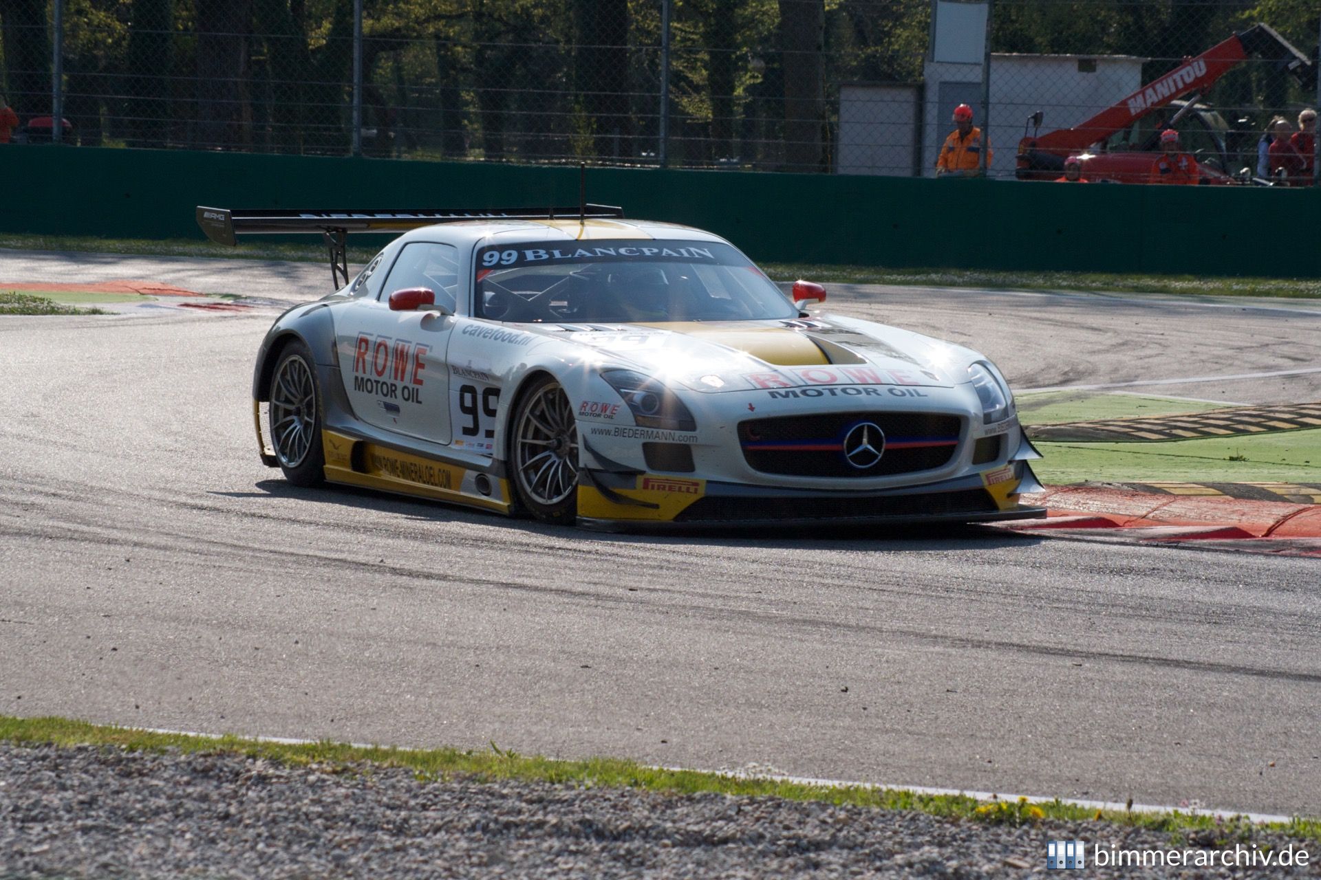 Mercedes SLS AMG GT3