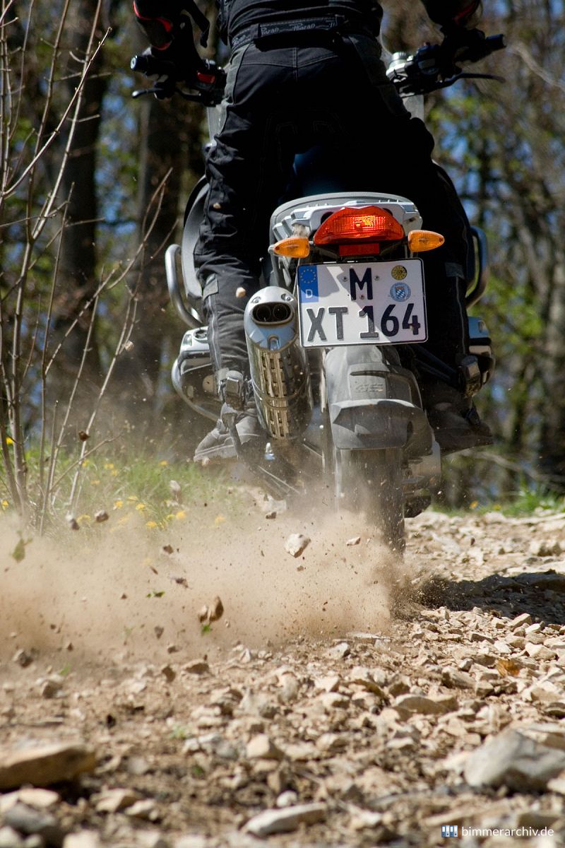 BMW R 1200 GS auf Schotter
