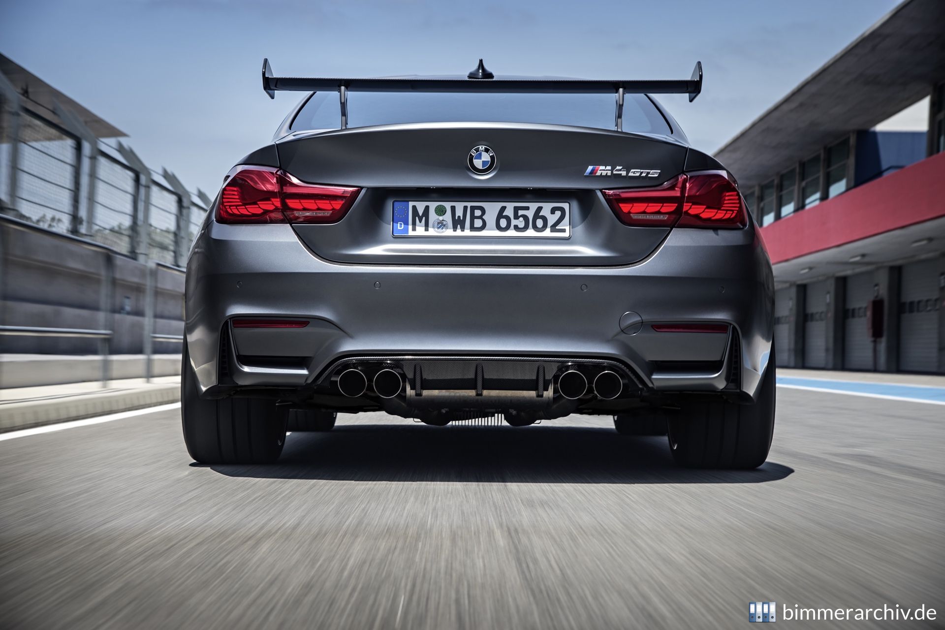 BMW M4 GTS