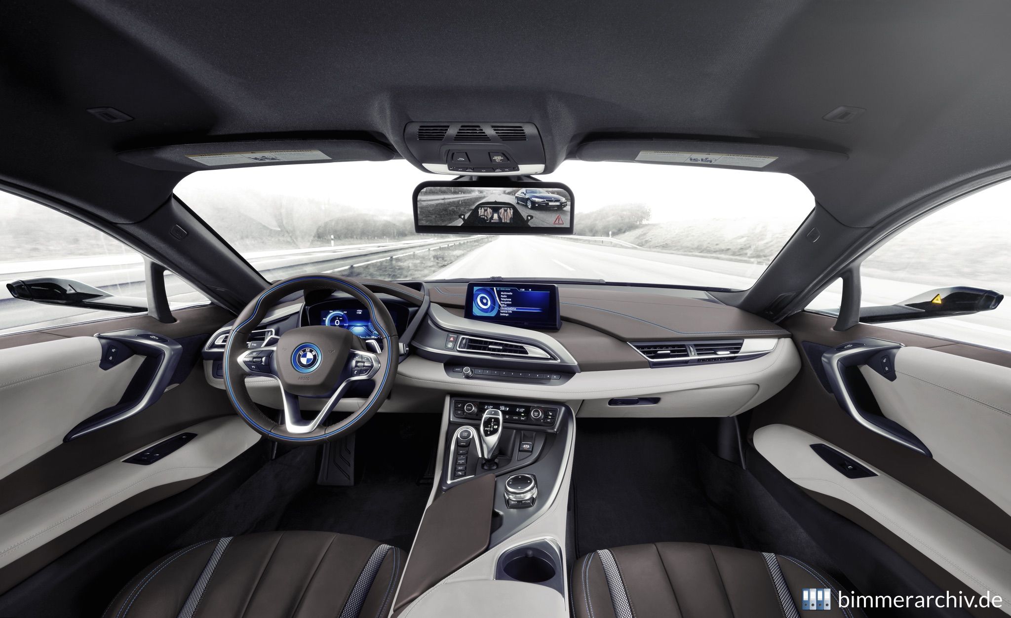 BMW i8 Mirrorless