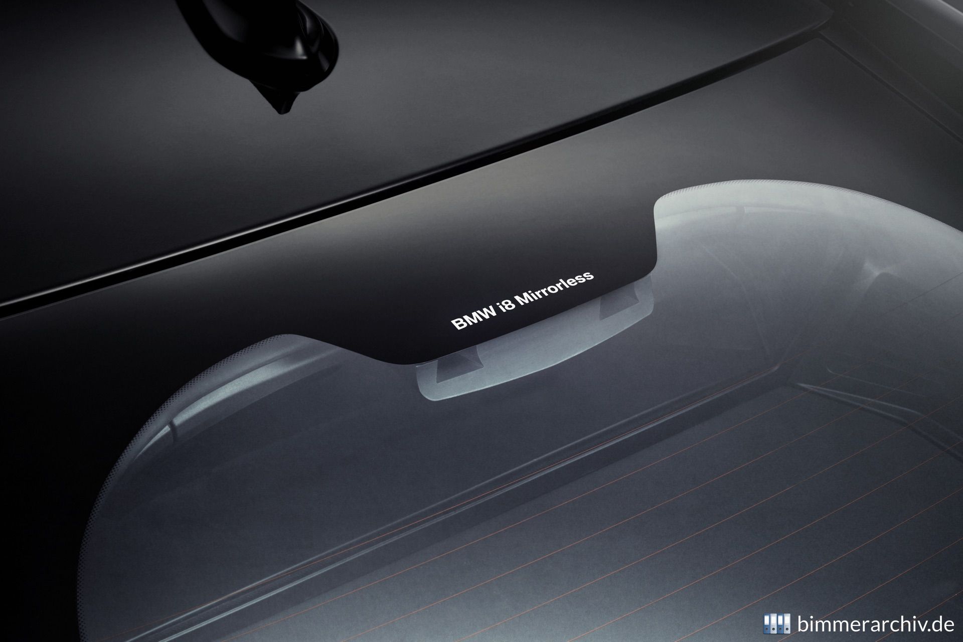 BMW i8 Mirrorless