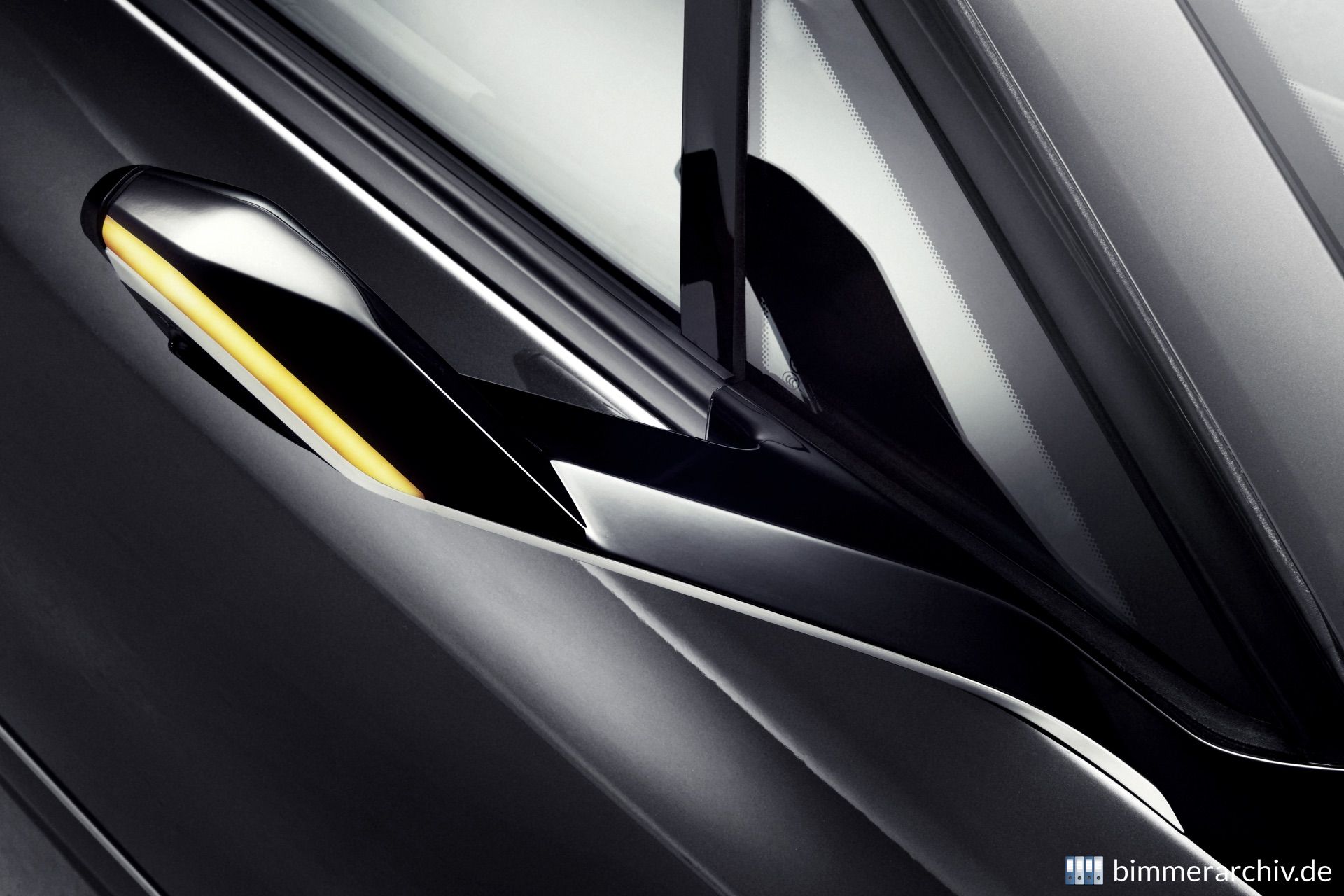 BMW i8 Mirrorless