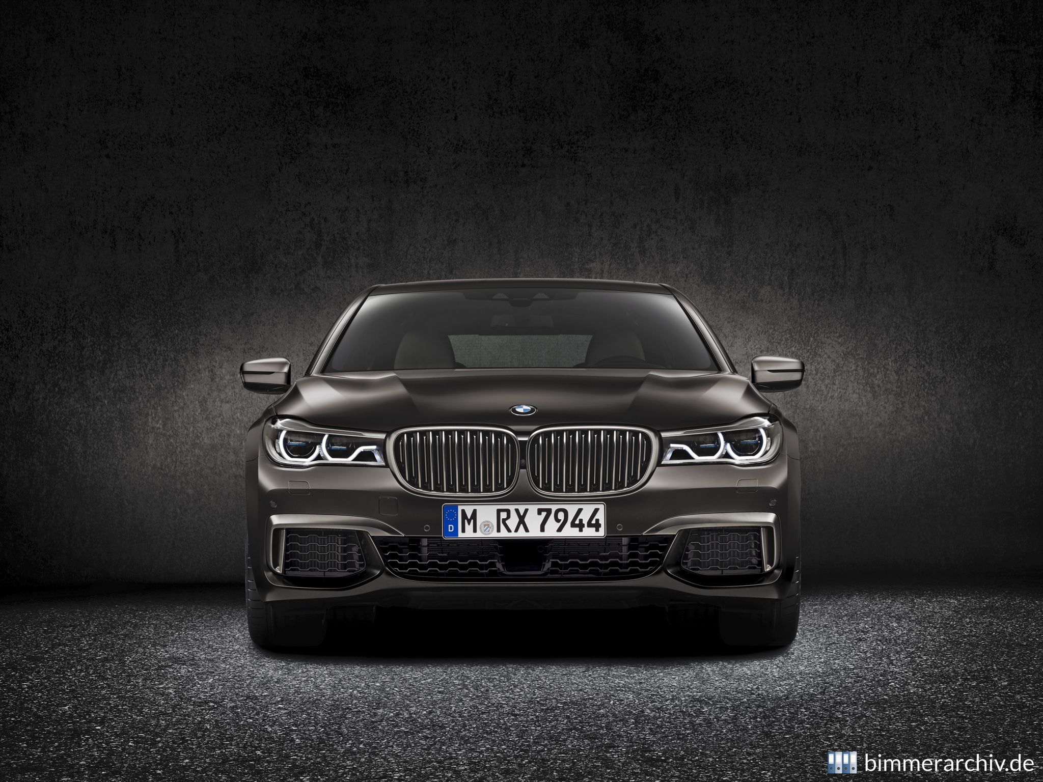 BMW M760Li xDrive