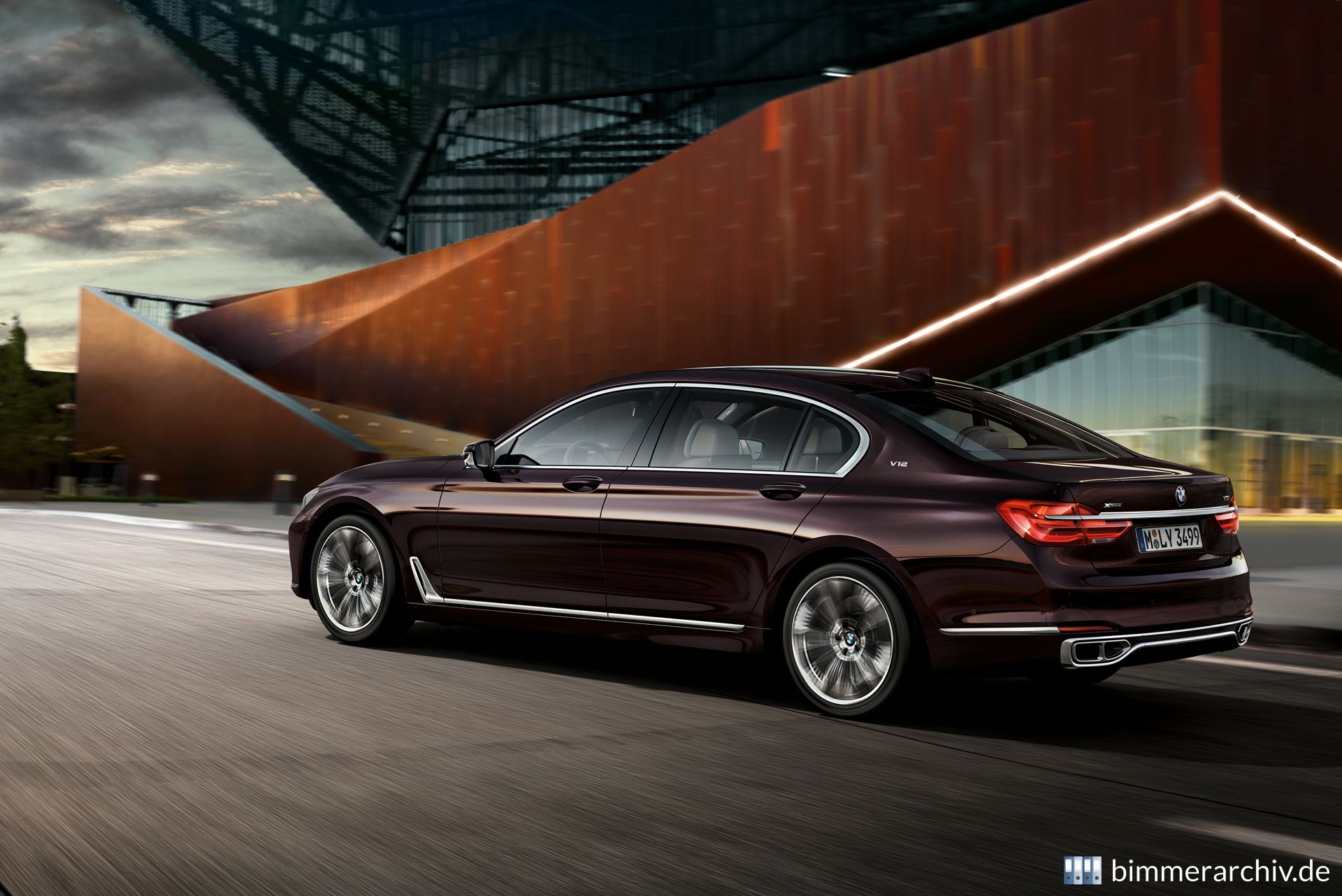 BMW M760Li xDrive V12 Excellence