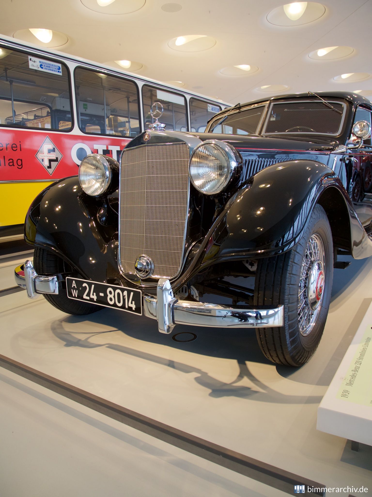 Mercedes-Benz 320 Stromlinien-Limousine (1939)
