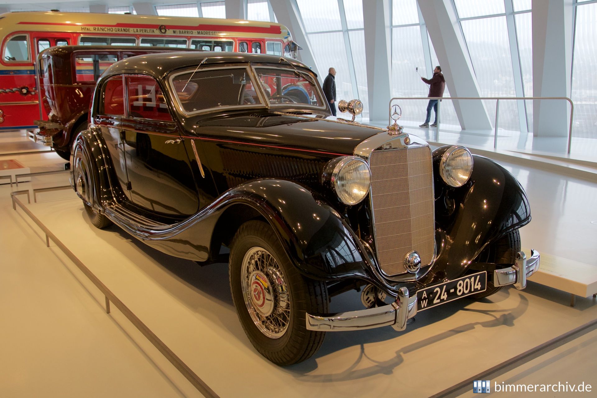 Mercedes-Benz 320 Stromlinien-Limousine (1939)