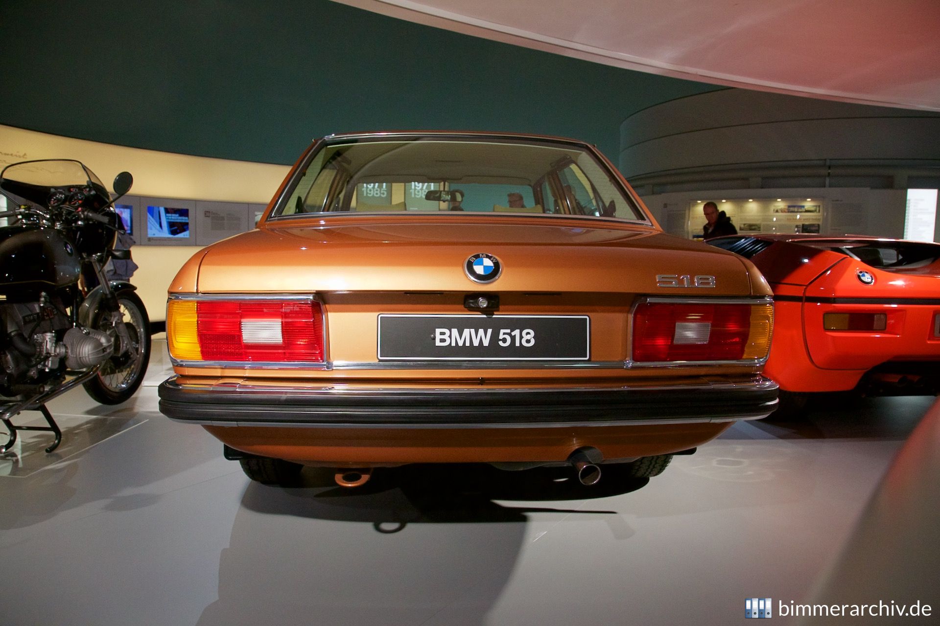 BMW 518