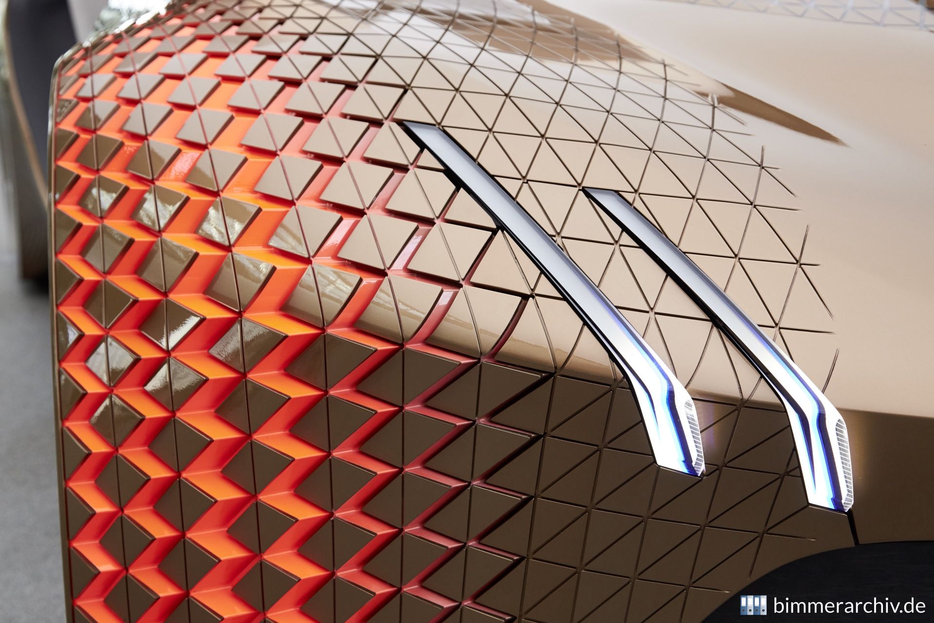 BMW VISION NEXT 100