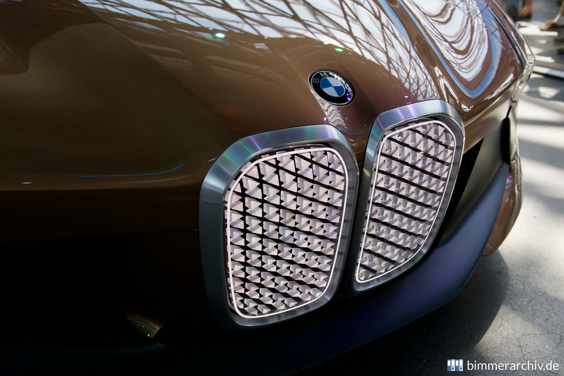 BMW VISION NEXT 100
