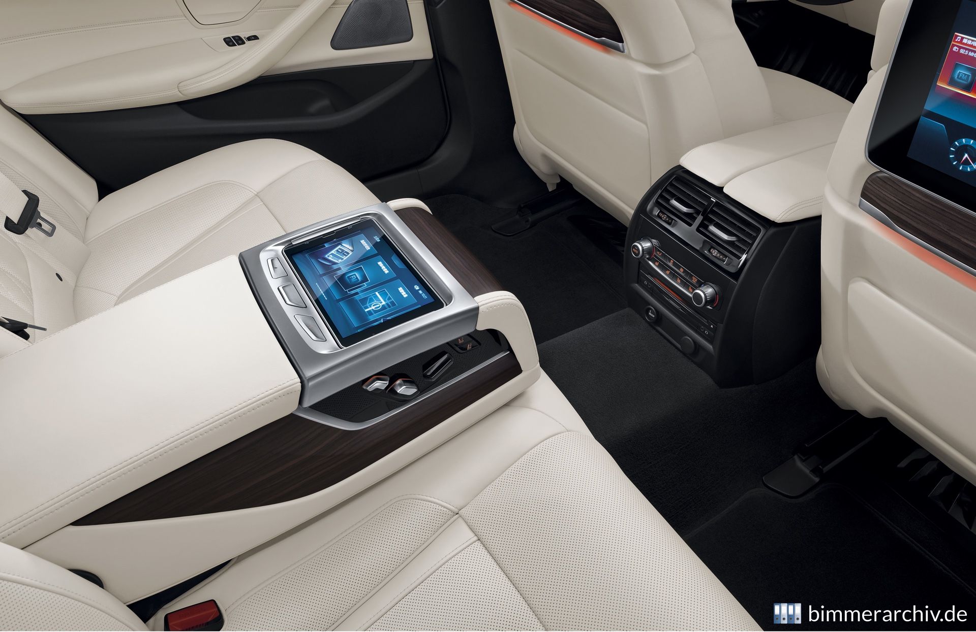 BMW 530Li - Luxury Line